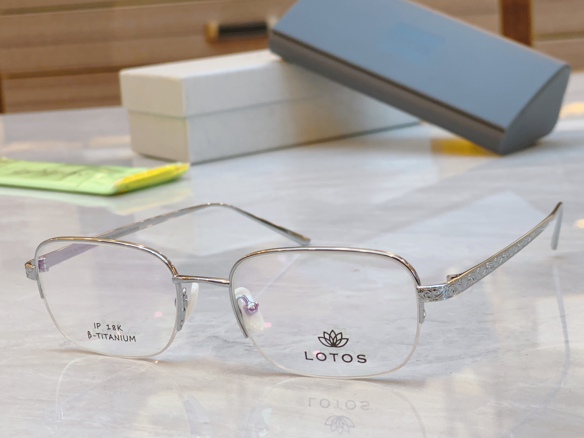 ，【LOTO*】罗特*斯新款光学架，钛架
Mod：L25G112.V，Size：54口19-145