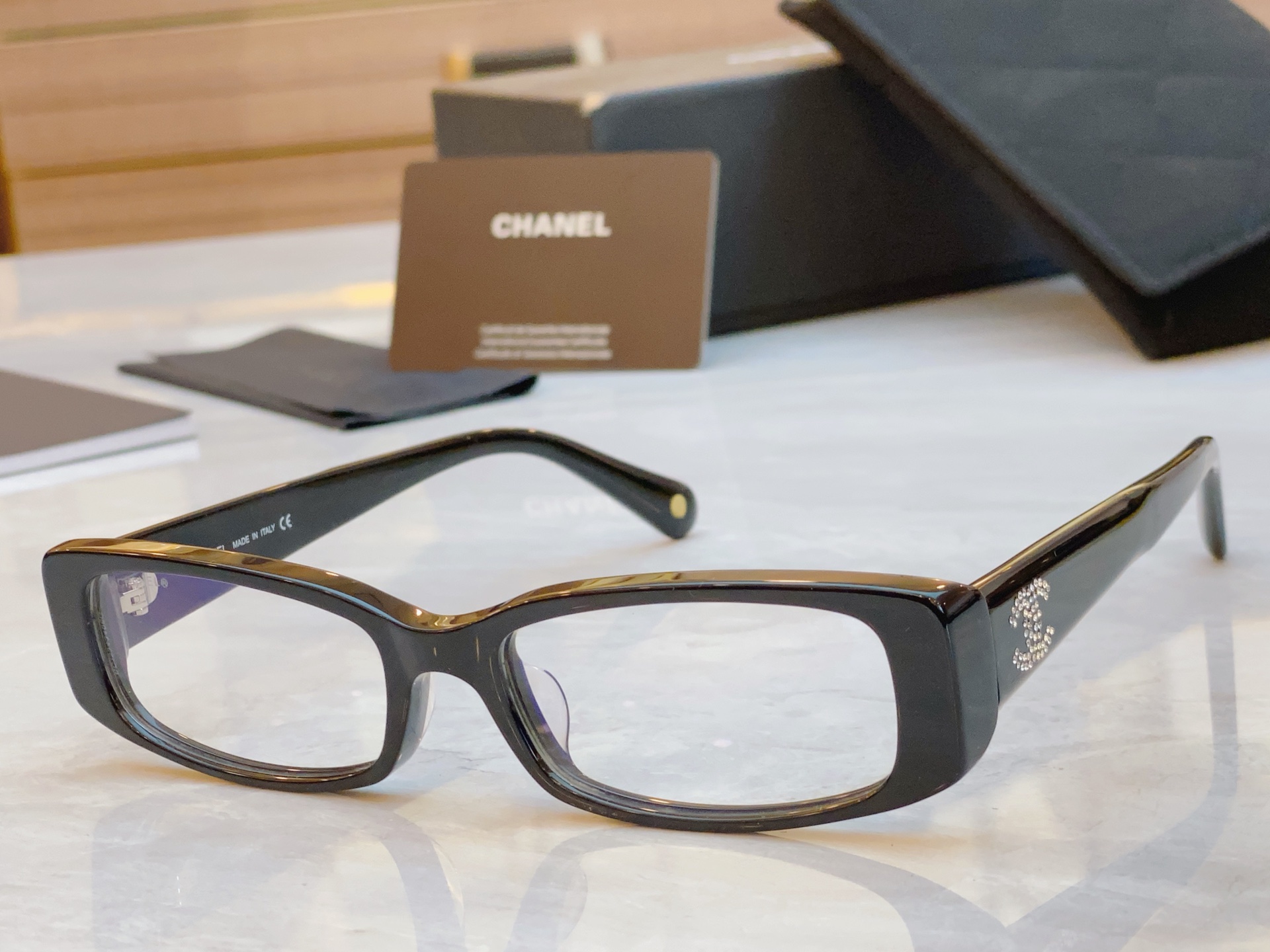 ，【CHANE*】香奈儿新款太阳镜，MODEL：CH5009，SIZE：54口18-145