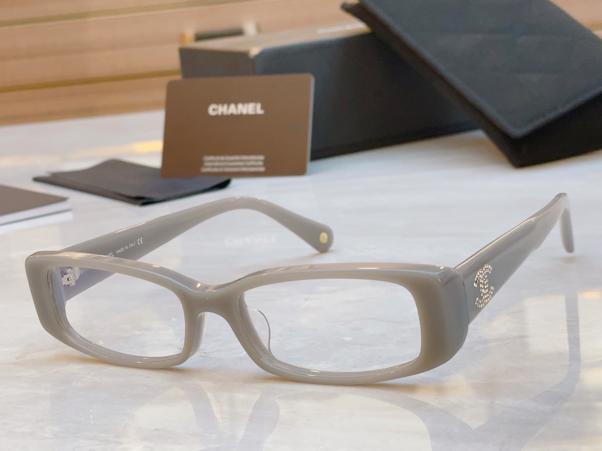 ，【CHANE*】香奈儿新款太阳镜，MODEL：CH5009，SIZE：54口18-145