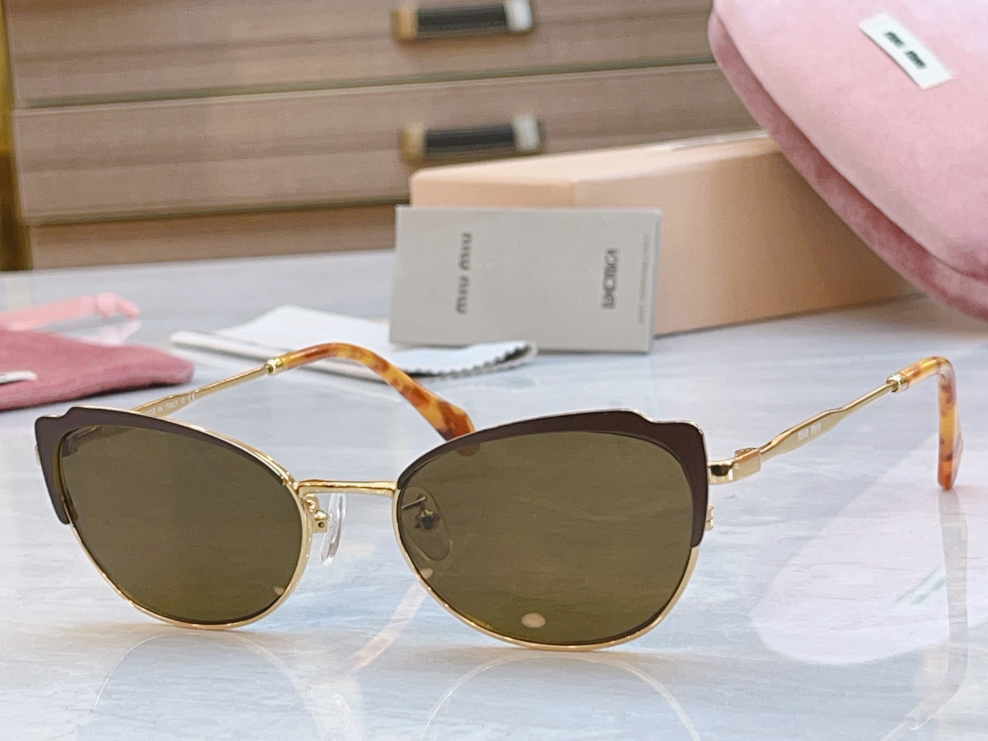 NO:368988,,【MIUMI*】Miao*Miao's new sunglasses, Mod:MU 54AV, SIZE:54-18-145 glasses, sunglasses, sunglasses, glasses, miumiu19860909,【MIUMI*】缪*缪新款太阳镜,Mod:MU 54AV,SIZE:54-18-145眼镜墨镜太阳镜,眼镜,miumiu,glasses