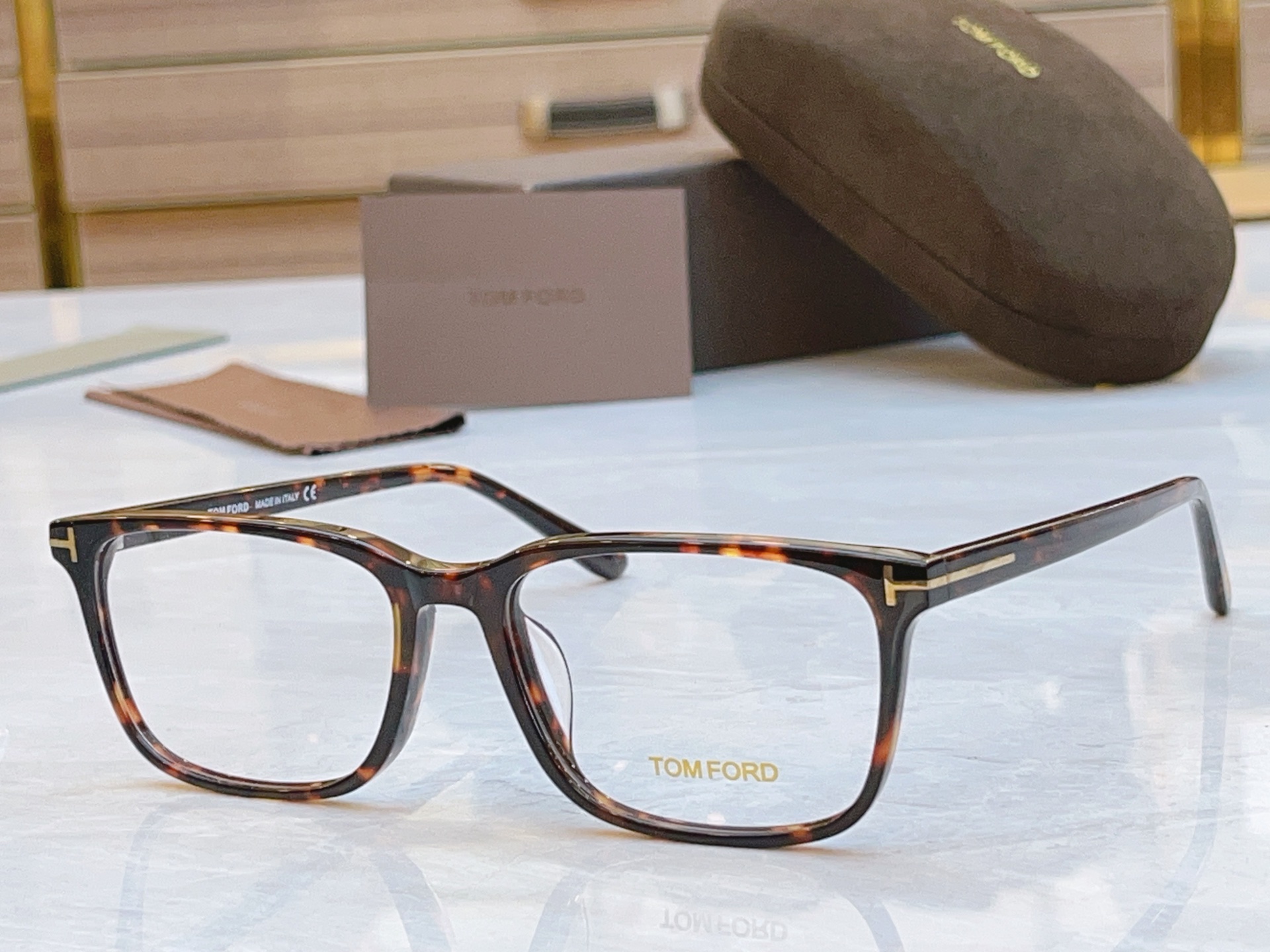 NO:368980,,【TOM FOR*】Tom Ford's new glasses frame, MODELTF5735, SIZE56-port 17-145 glasses sunglasses sunglasses, glasses, tom ford, tom ford19860909,【TOM FOR*】汤姆*福特新款眼镜架,MODELTF5735,SIZE56口17-145眼镜墨镜太阳镜,眼镜,tom ford,tom ford,glasses