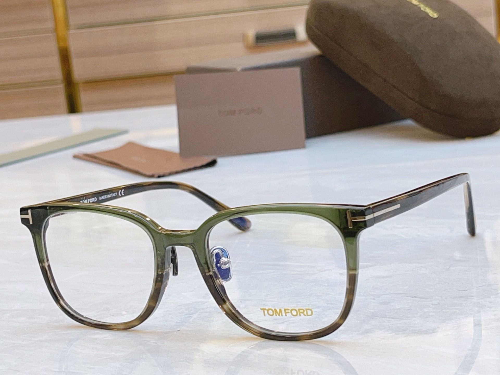 NO:368990,,【TOM FOR*】Tom Ford's new glasses frame, MODELTF5998-K-B, SIZE51-port 19-145 glasses sunglasses sunglasses, glasses, tom ford, tom ford19860909,【TOM FOR*】汤姆*福特新款眼镜架,MODELTF5998-K-B,SIZE51口19-145眼镜墨镜太阳镜,眼镜,tom ford,tom ford,glasses