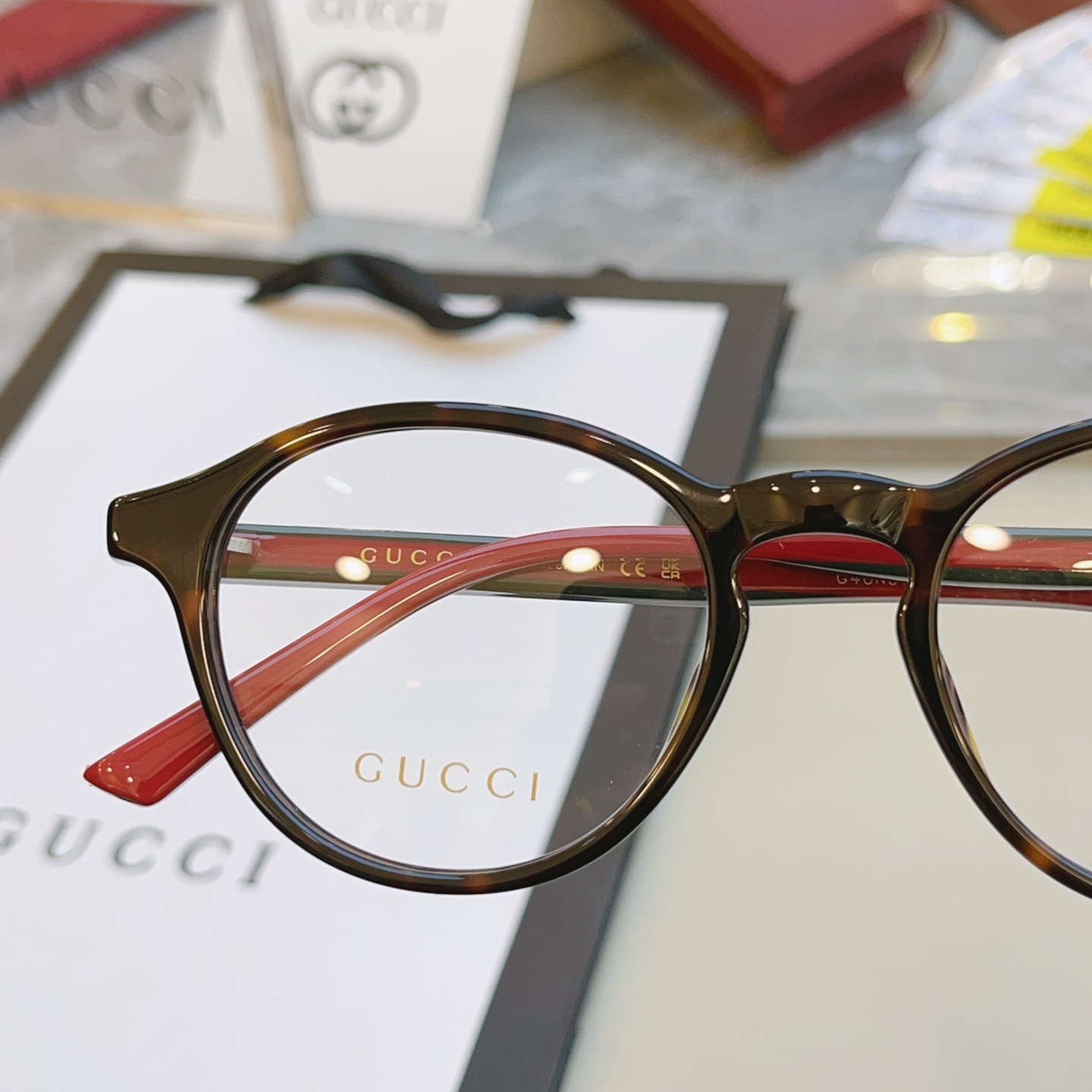 ，【GUCC*】古*驰新款太阳镜，MODEL：GG1871O ，SIZE：49口20-145