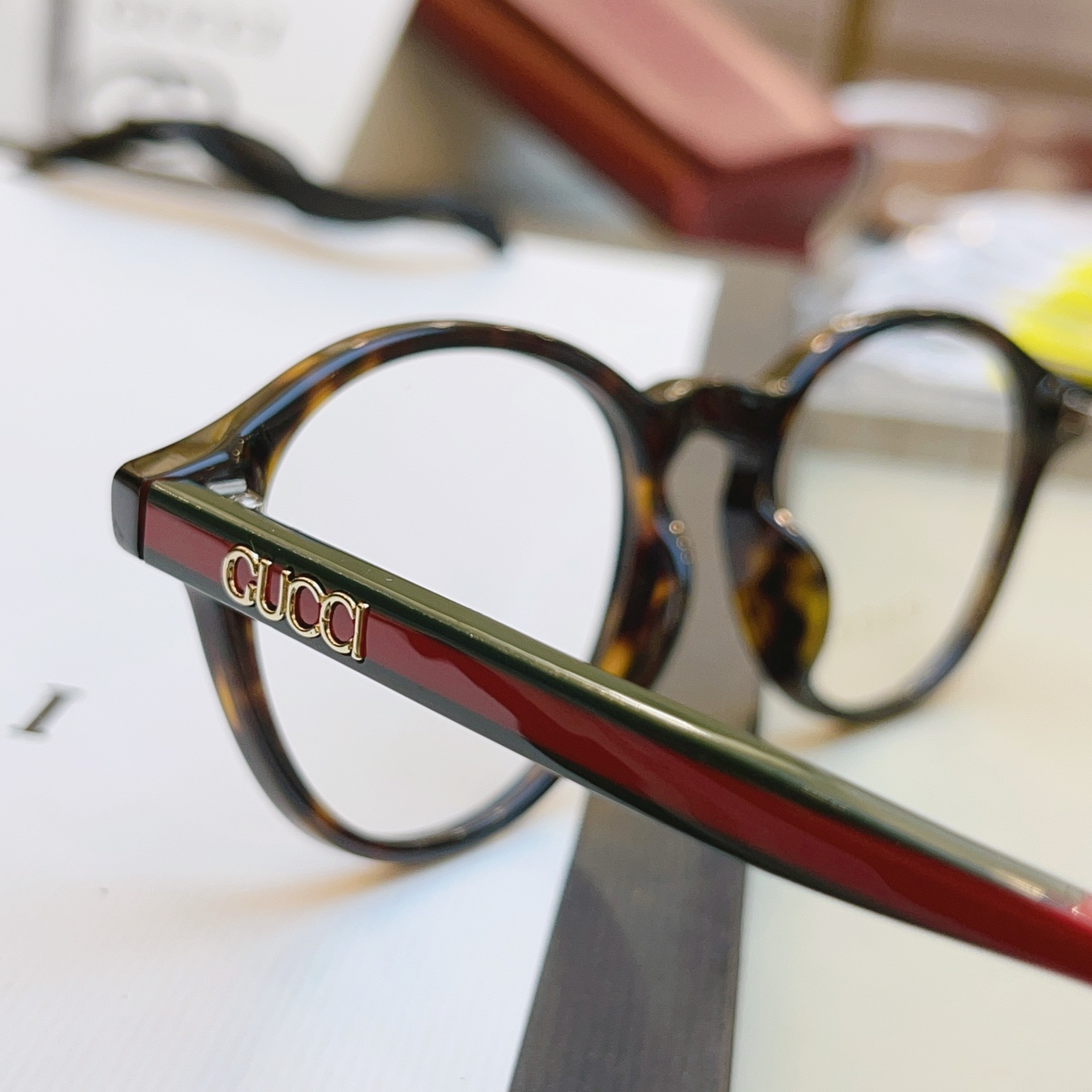 ，【GUCC*】古*驰新款太阳镜，MODEL：GG1871O ，SIZE：49口20-145