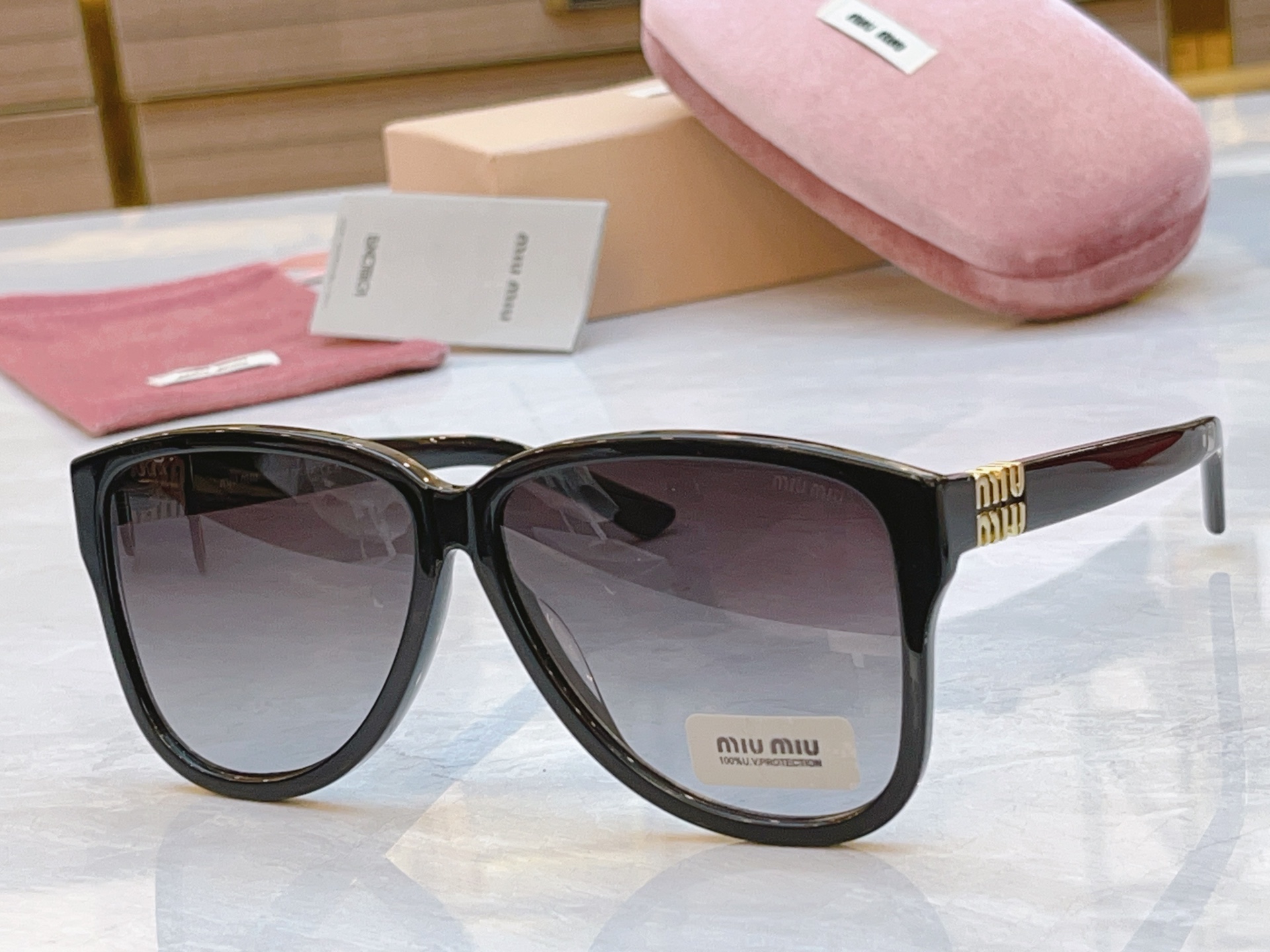 ，【MIUMI*】缪*缪新款太阳镜🕶️，ModSMU A08，SIZE60-14-145