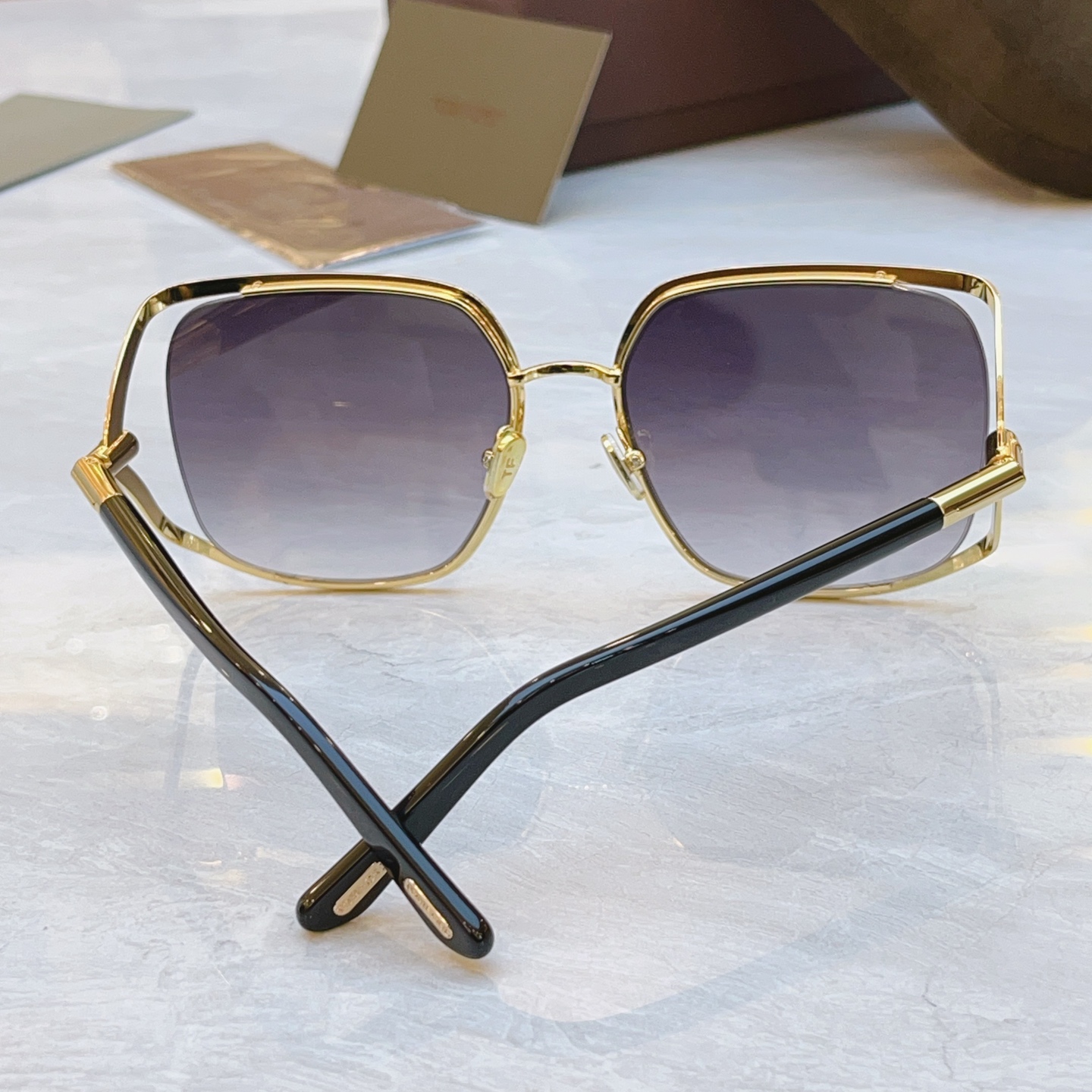 ，【TOM FOR*】汤姆*福特新款太阳镜🕶️，MODEL：TF 1092，SIZE：60口19-130