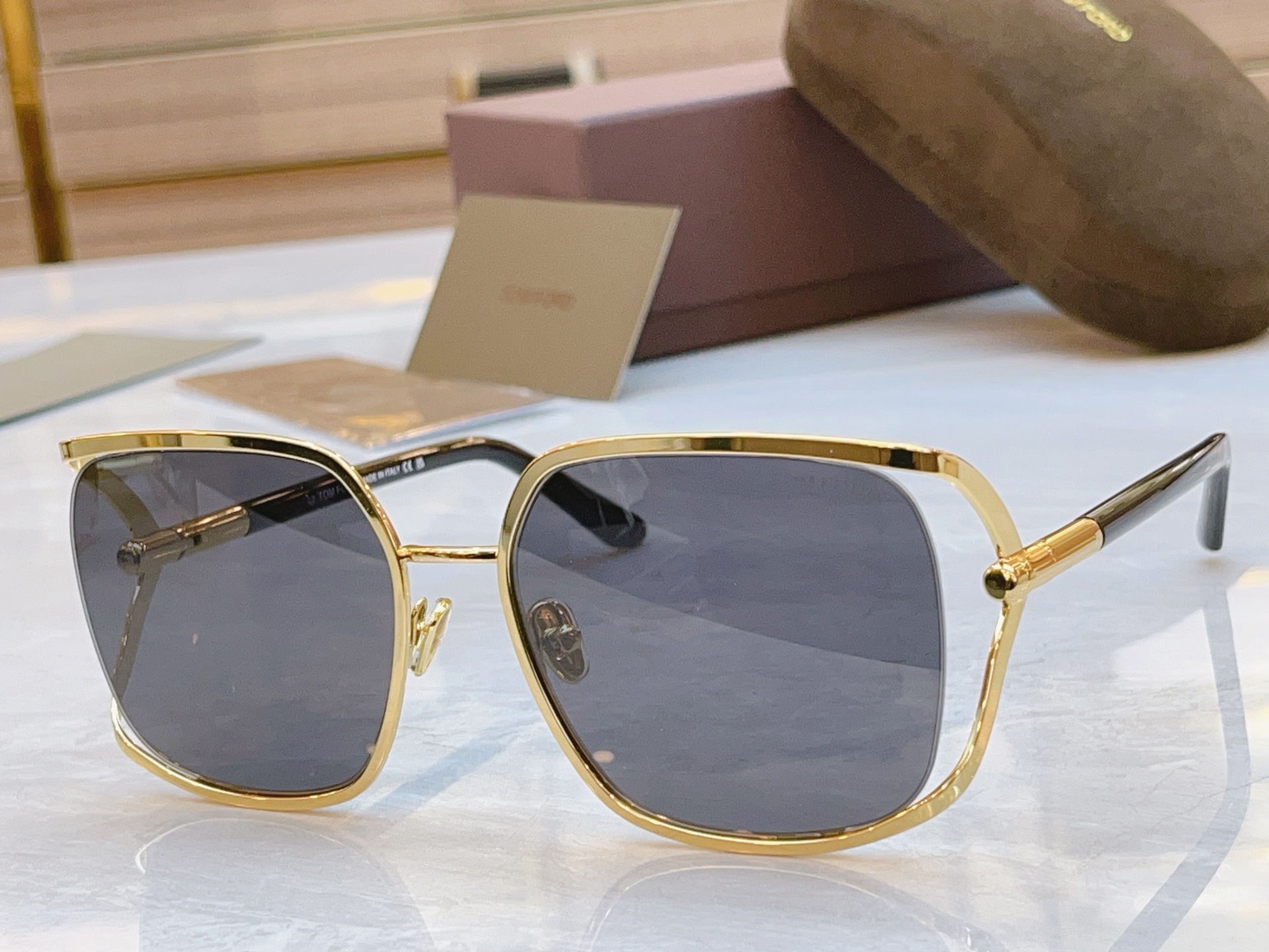NO:369009,,【TOM FOR*】Tom Ford's new sunglasses, MODELTF 1092, SIZE60 19-130 glasses sunglasses, glasses, tom ford, tom ford19860909,【TOM FOR*】汤姆*福特新款太阳镜,MODELTF 1092,SIZE60口19-130眼镜墨镜太阳镜,眼镜,tom ford,tom ford,glasses