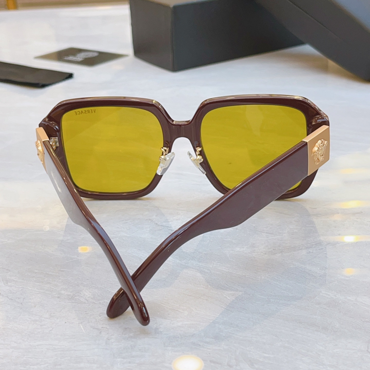 ，【VERSAC*】范思*哲新款太阳镜，
MODEL：VE4466，SIZE：53口21-145