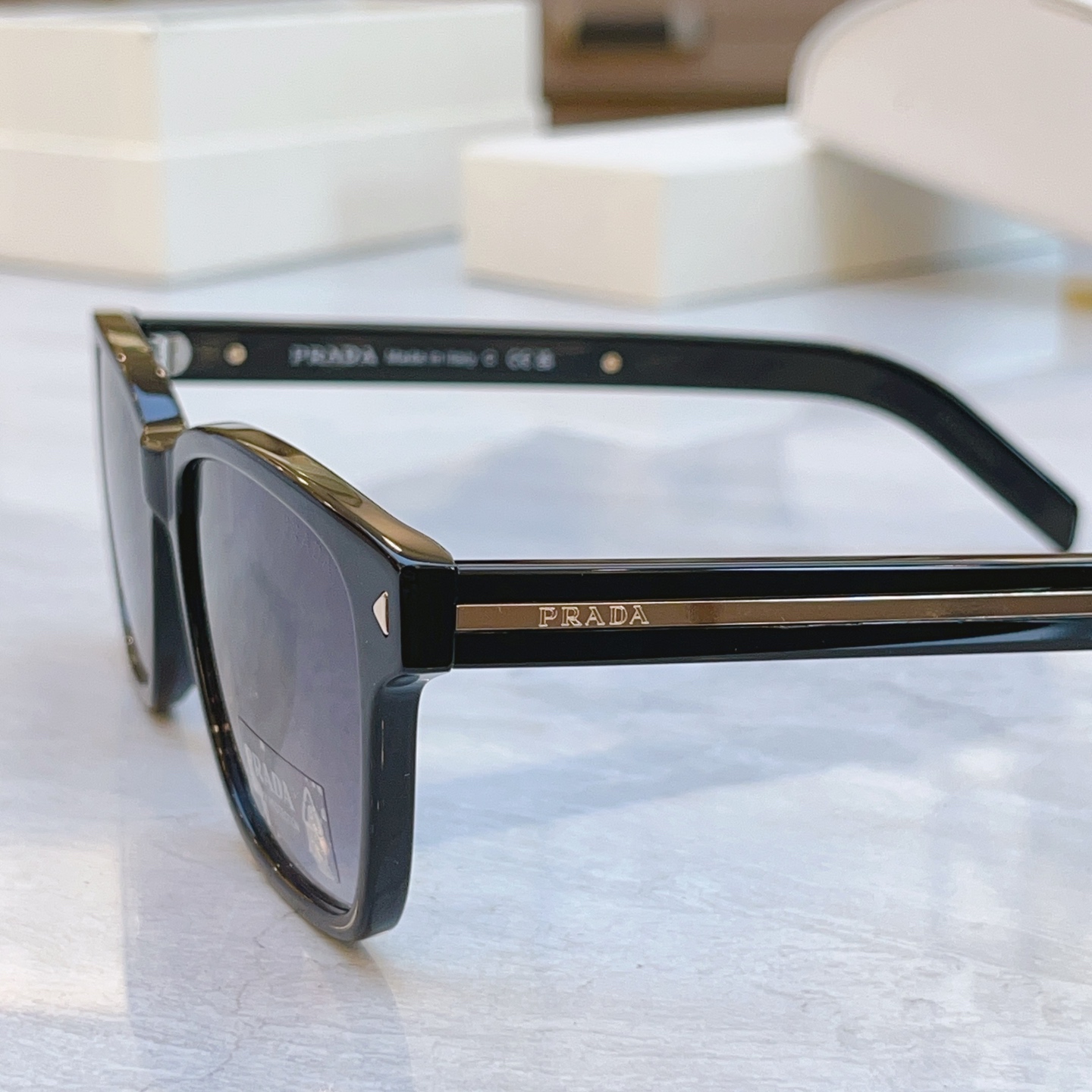 ，【PRAD*】普拉*达新款太阳镜🕶️，MODEL：VPR B01V，SIZE：54口18-150