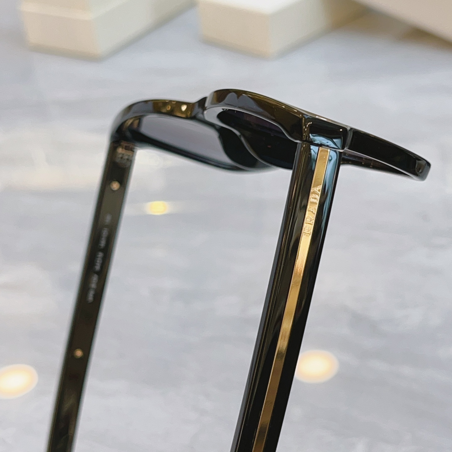 ，【PRAD*】普拉*达新款太阳镜🕶️，MODEL：VPR B01V，SIZE：54口18-150