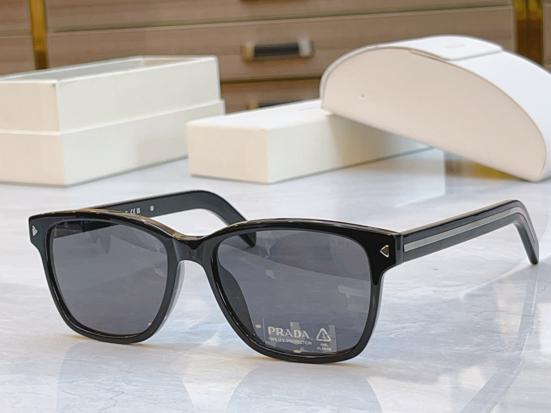 ，【PRAD*】普拉*达新款太阳镜🕶️，MODEL：VPR B01V，SIZE：54口18-150