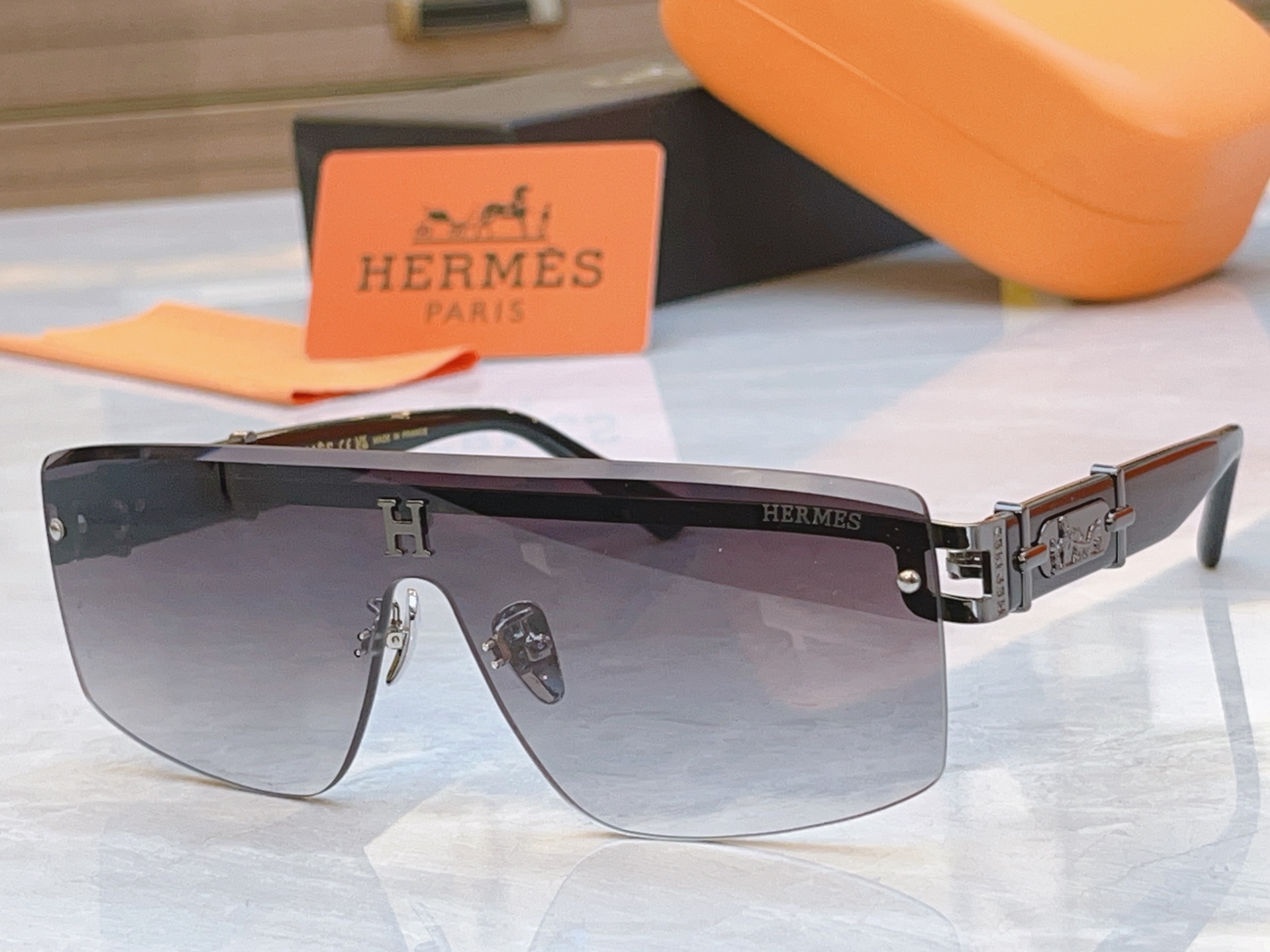 ，【HERME*】爱马*仕新款太阳镜🕶️，MODEL：9704，SIZE：135口0-140