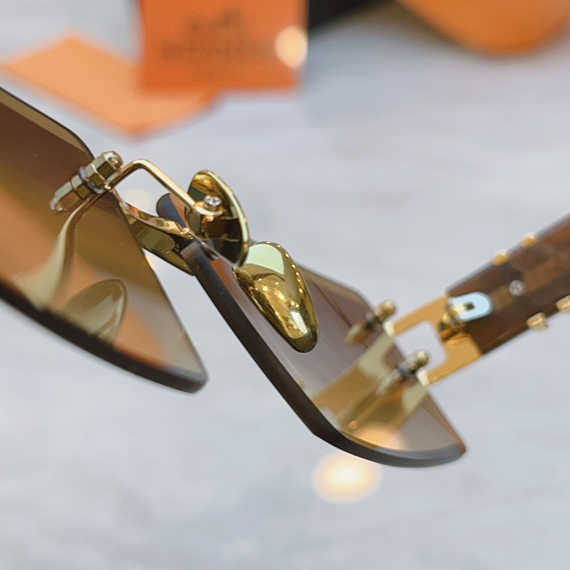 ，【HERME*】爱马*仕新款太阳镜🕶️，MODEL：9708，SIZE：59口17-143