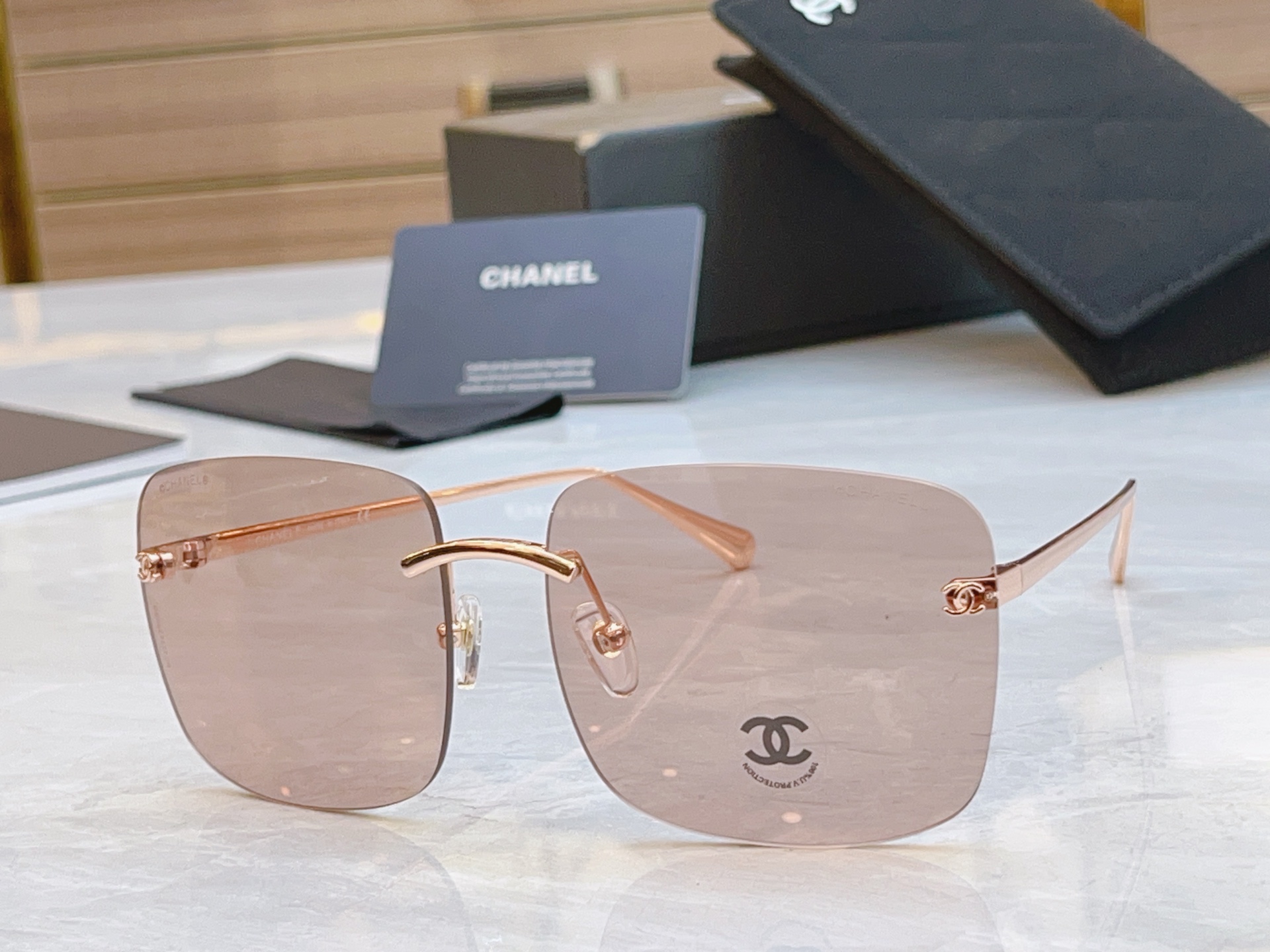 ，【CHANE*】香奈儿新款太阳镜，MODEL：CH4287T，SIZE：60口17-140