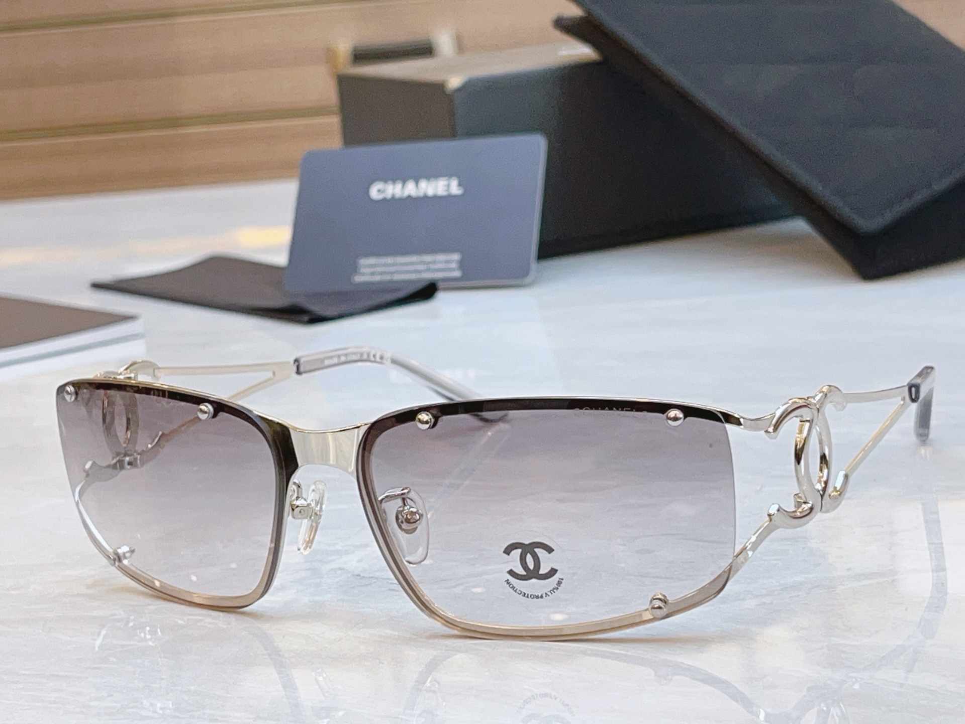 ，【CHANE*】香奈儿新款太阳镜，MODEL：CH9520，SIZE：64口11-120