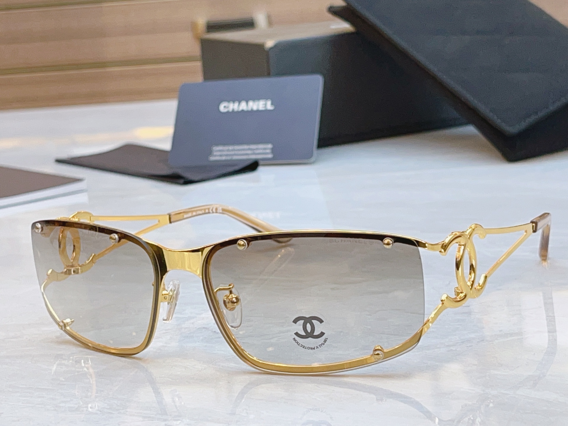 ，【CHANE*】香奈儿新款太阳镜，MODEL：CH9520，SIZE：64口11-120