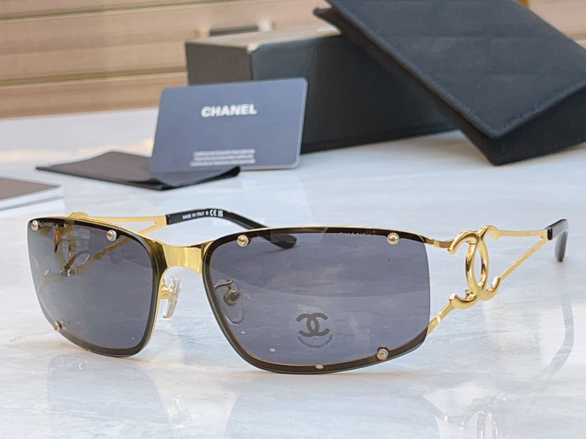 ，【CHANE*】香奈儿新款太阳镜，MODEL：CH9520，SIZE：64口11-120