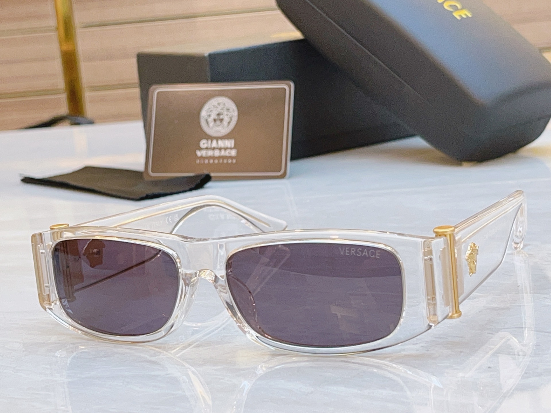 NO:369548,,【VERSAC*】Van Sizhe new sunglasses, MODELVE4476U, SIZE54-hole 17-135 glasses, sunglasses, sunglasses, glasses, versace, versace19860909,【VERSAC*】范思*哲新款太阳镜, MODELVE4476U,SIZE54口17-135眼镜墨镜太阳镜,眼镜,versace,versace,glasses