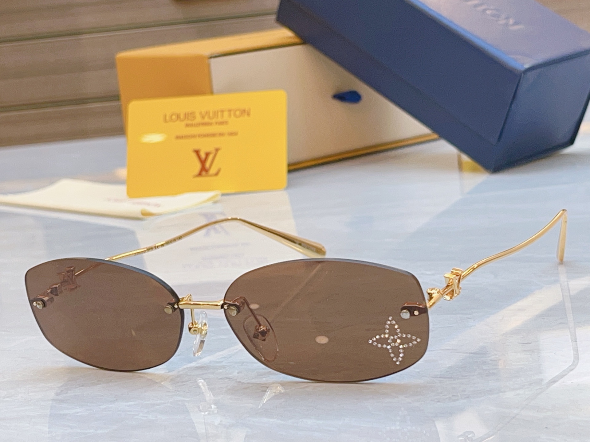 NO:369571,,【LOUIS VUITTO*】Louis Vuitton new sunglasses, MODELZ2803U, SIZE58 14-140 glasses sunglasses, glasses, louis vuitton, louis vuitton19860909,【LOUIS VUITTO*】路易*威登新款太阳镜,MODELZ2803U,SIZE58口14-140眼镜墨镜太阳镜,眼镜,louis vuitton,louis vuitton,glasses