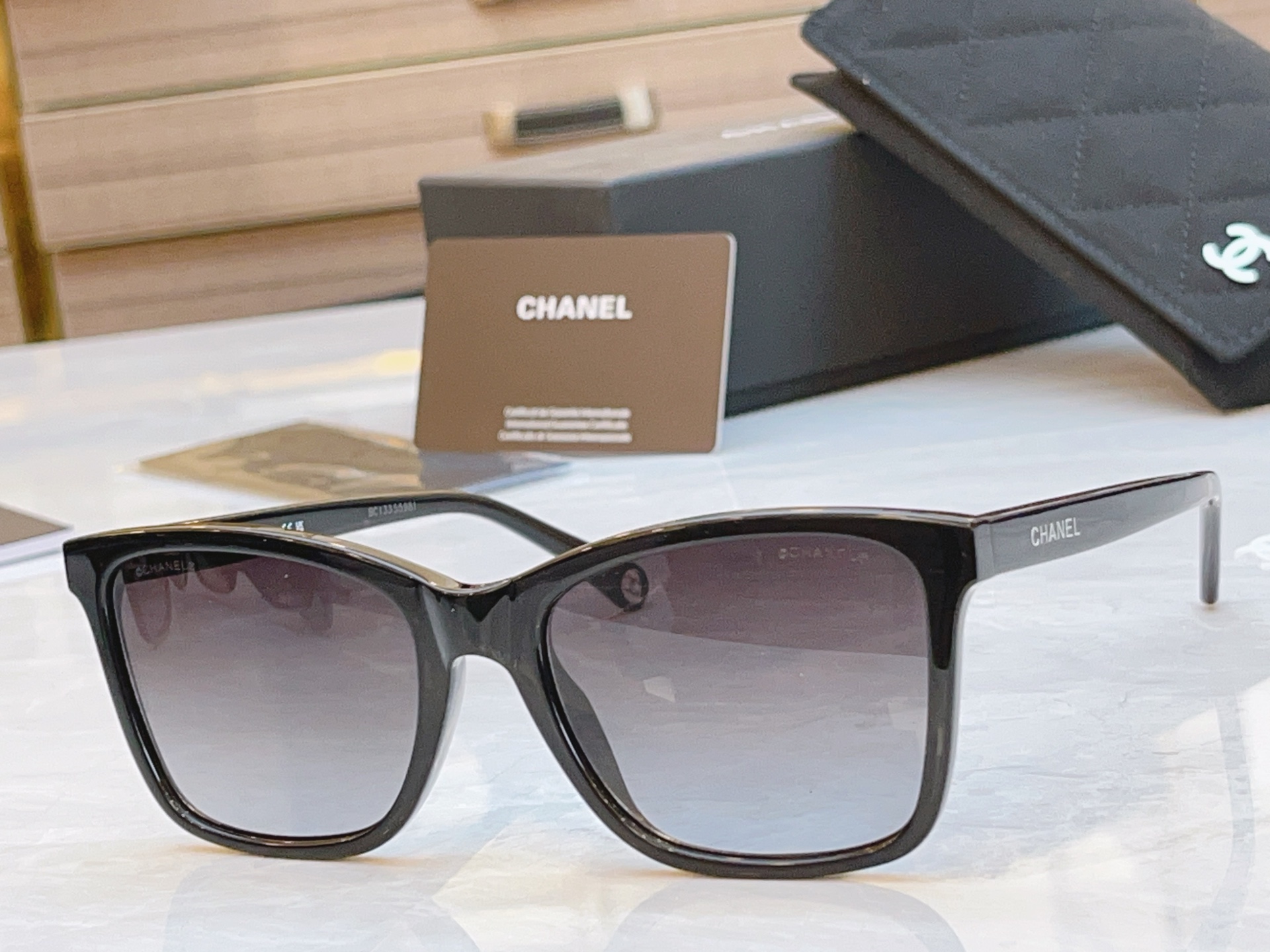 NO:369588,,【CHANE*】Chanel new sunglasses, MODELCH5551U, SIZE56-mouth 21-glasses sunglasses, glasses, chanel, chanel19860909,【CHANE*】香奈儿新款太阳镜,MODELCH5551U,SIZE56口21-眼镜墨镜太阳镜,眼镜,chanel,chanel,glasses