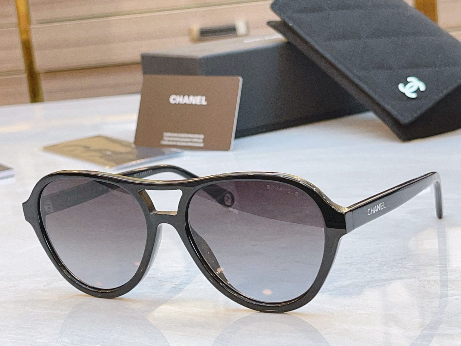 ，【CHANE*】香奈儿新款太阳镜，MODEL：CH5552U，SIZE：56口19-145