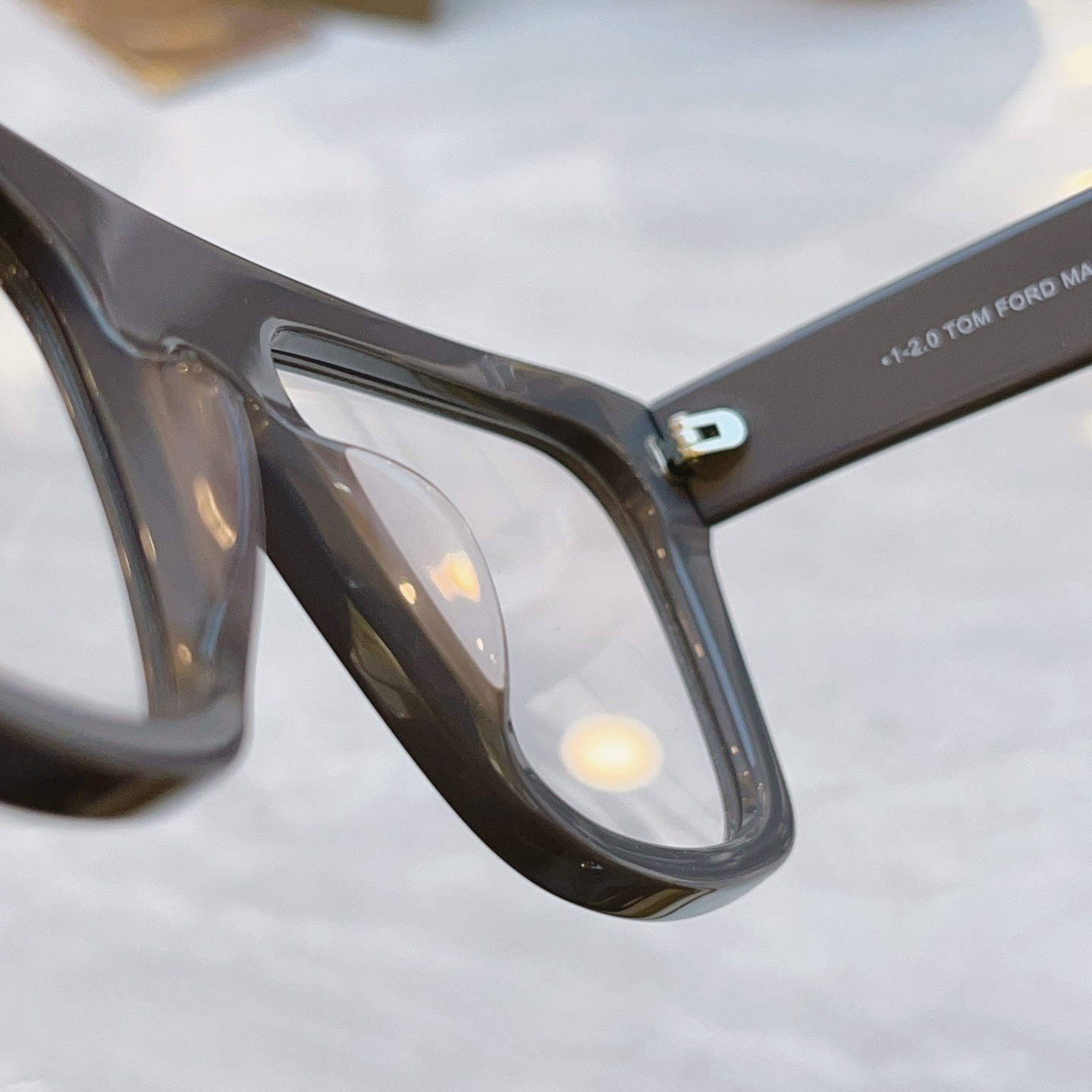 ，【TOM FOR*】汤姆*福特新款眼镜架，MODEL：TF1077-N，SIZE：54口22-145