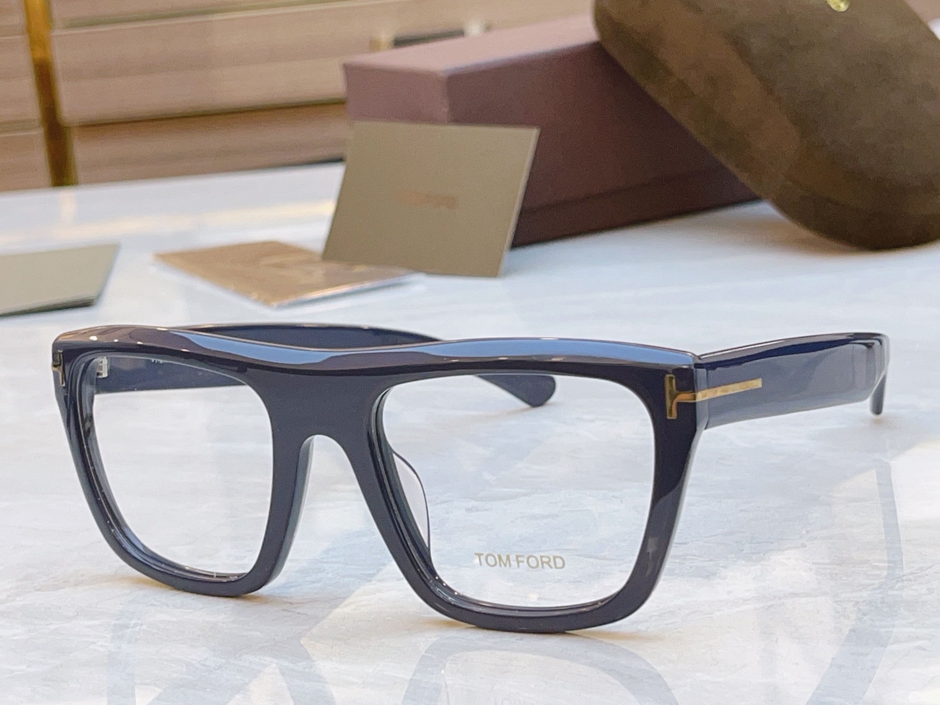 ，【TOM FOR*】汤姆*福特新款眼镜架，MODEL：TF1077-N，SIZE：54口22-145