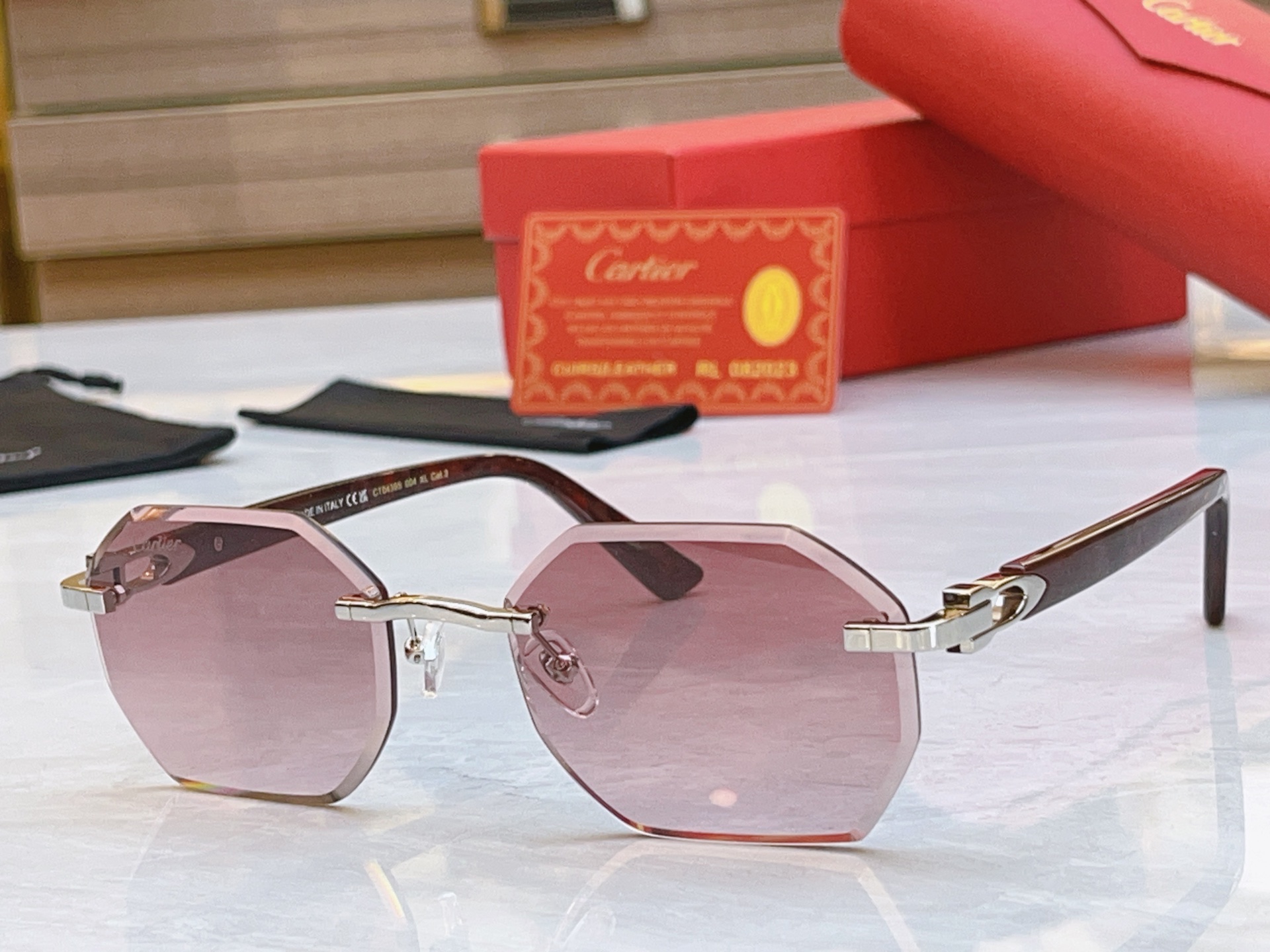 ，【CARTIE*】卡地*亚新款太阳镜，CT0493S，size57口21-145