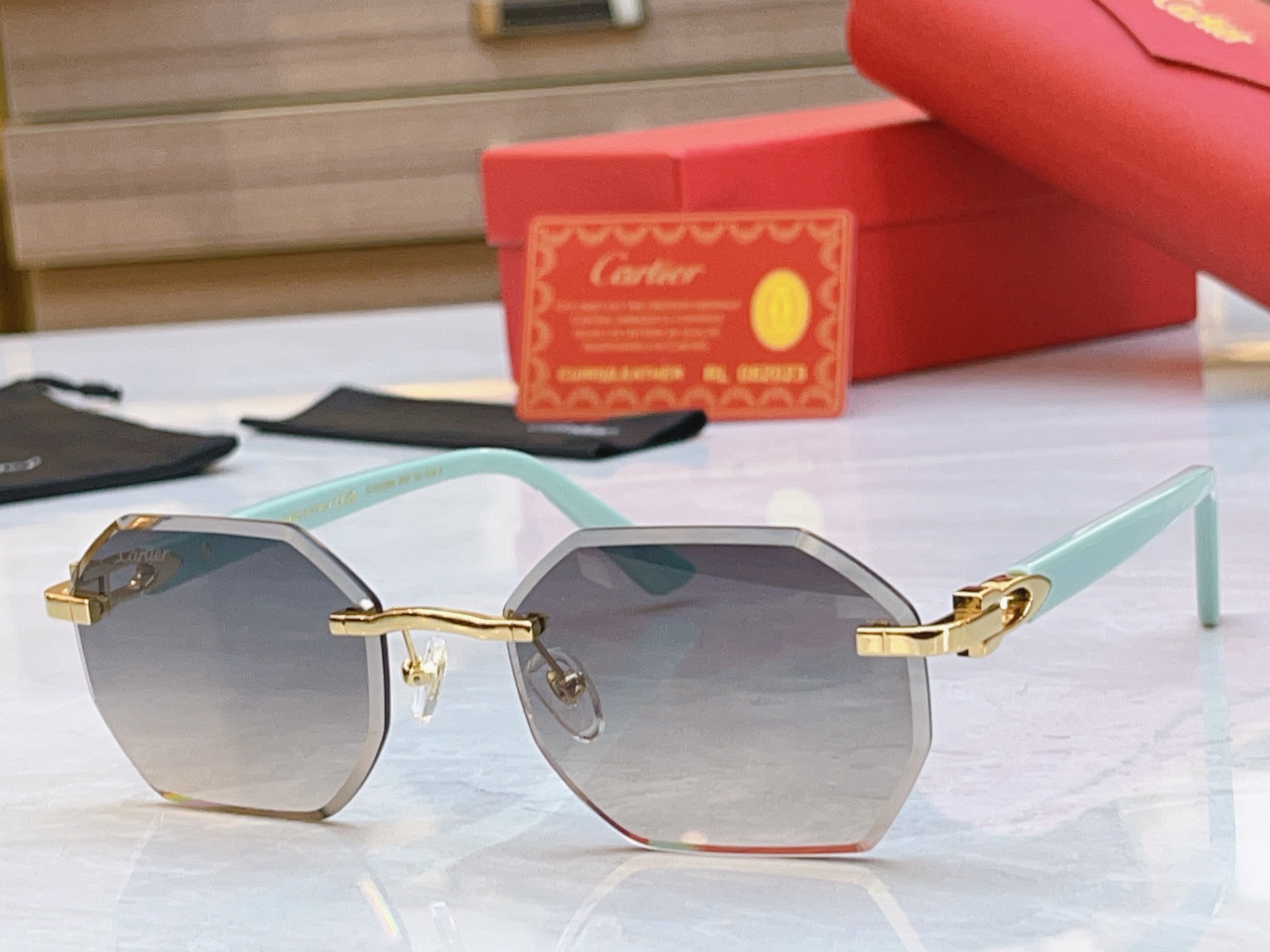 ，【CARTIE*】卡地*亚新款太阳镜，CT0493S，size57口21-145