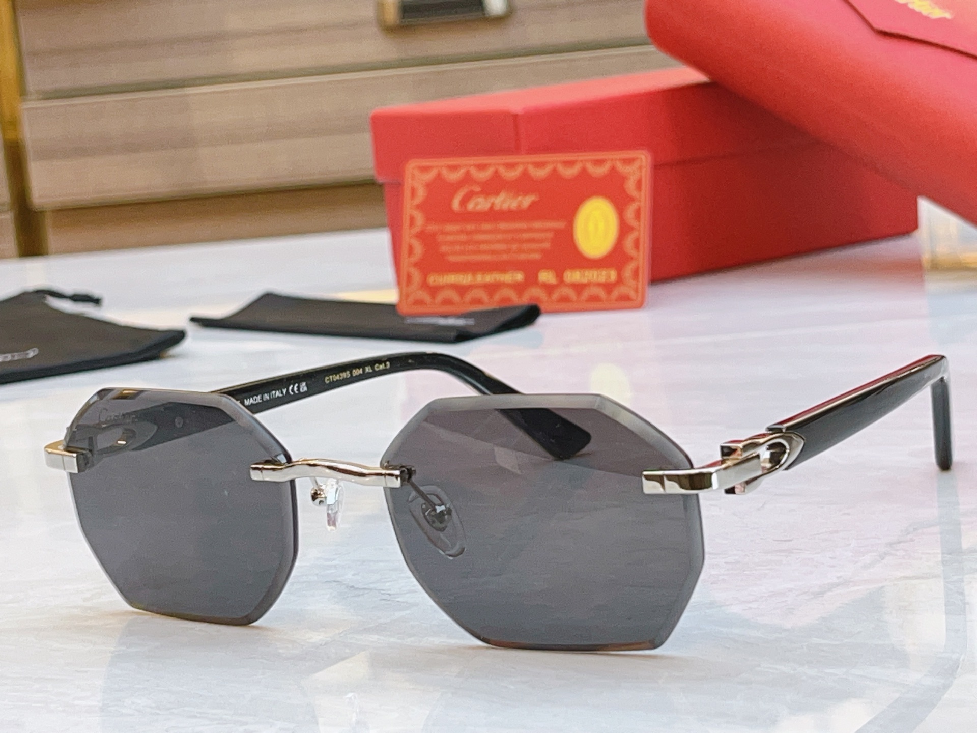 ，【CARTIE*】卡地*亚新款太阳镜，CT0493S，size57口21-145