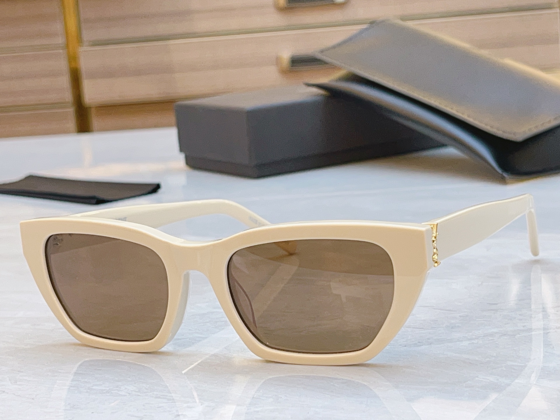 ，【SAINT LAUREN*】圣罗*兰新款太阳镜🕶️🕶️，MODEL：SL M127/F，SIZE：5