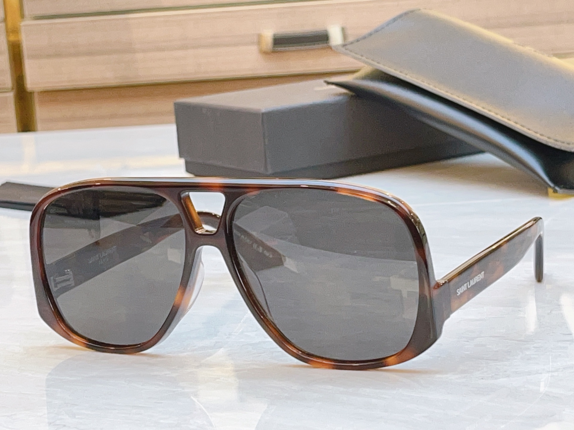 ，【SAINT LAUREN*】圣罗*兰新款太阳镜🕶️🕶️，MODEL：SL652，SIZE：54口14