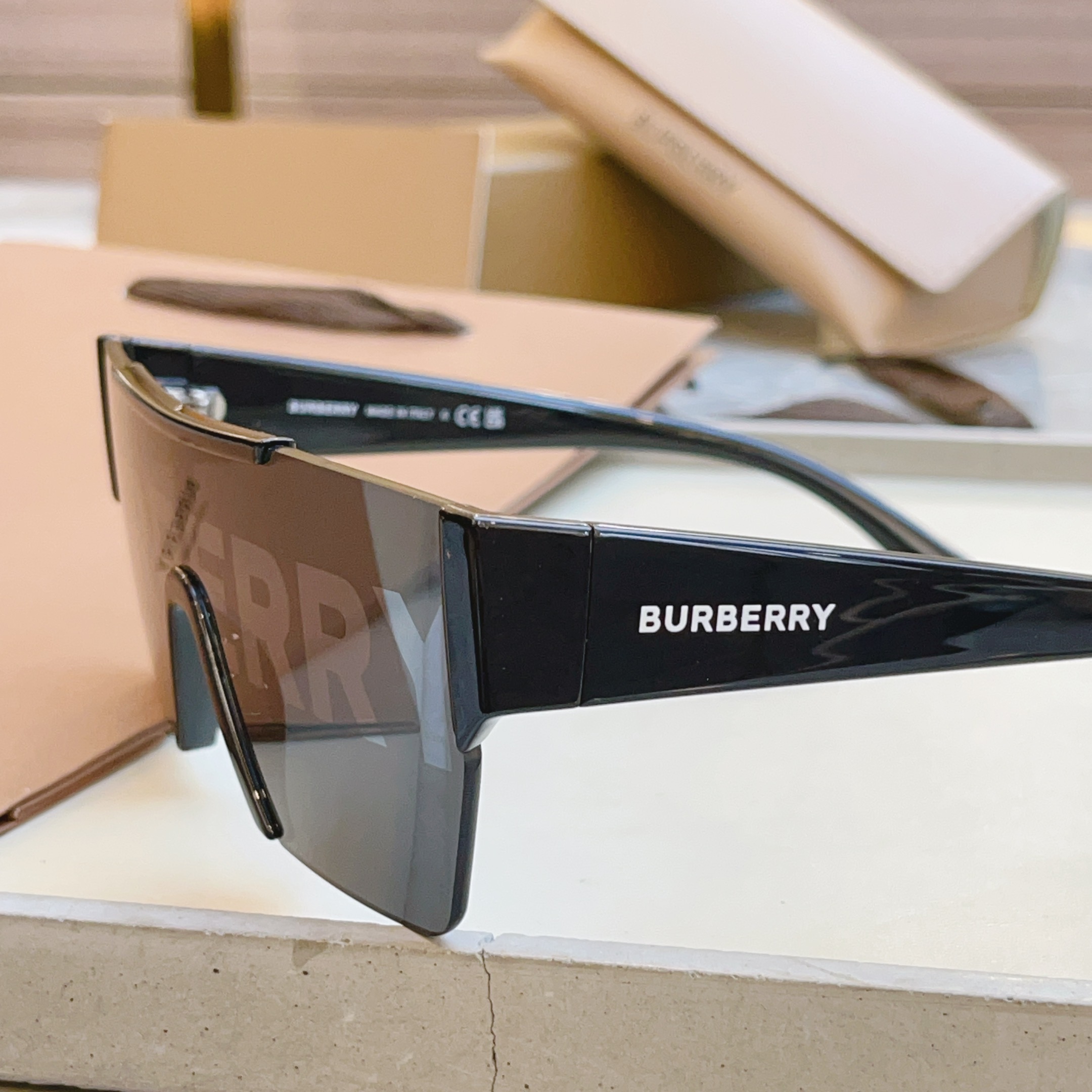 【BURBER*】巴宝*莉 BE4291 男女款连体片太阳眼镜🕶国际大牌范✨✨意大利进口材料制造‼官网同