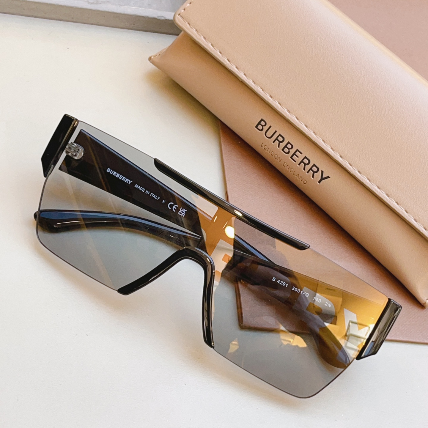 【BURBER*】巴宝*莉 BE4291 男女款连体片太阳眼镜🕶国际大牌范✨✨意大利进口材料制造‼官网同