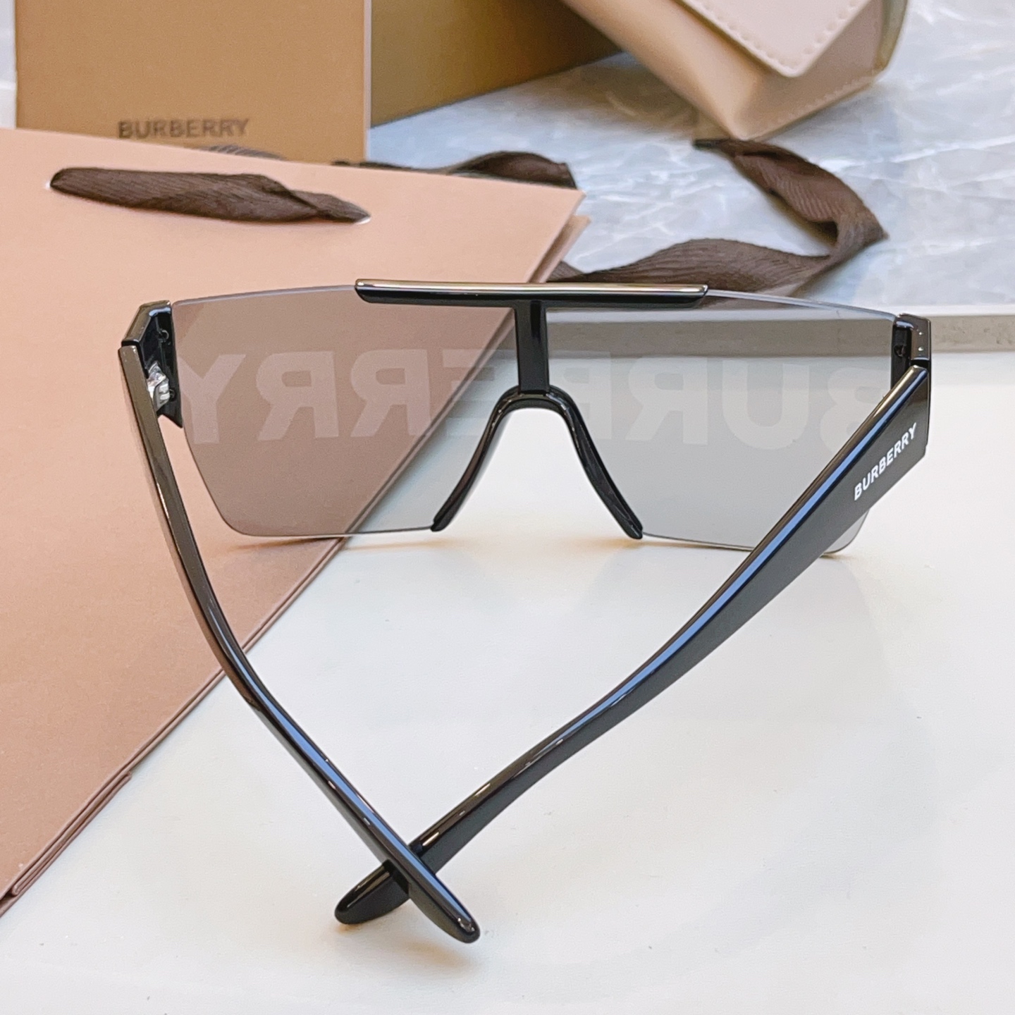 【BURBER*】巴宝*莉 BE4291 男女款连体片太阳眼镜🕶国际大牌范✨✨意大利进口材料制造‼官网同