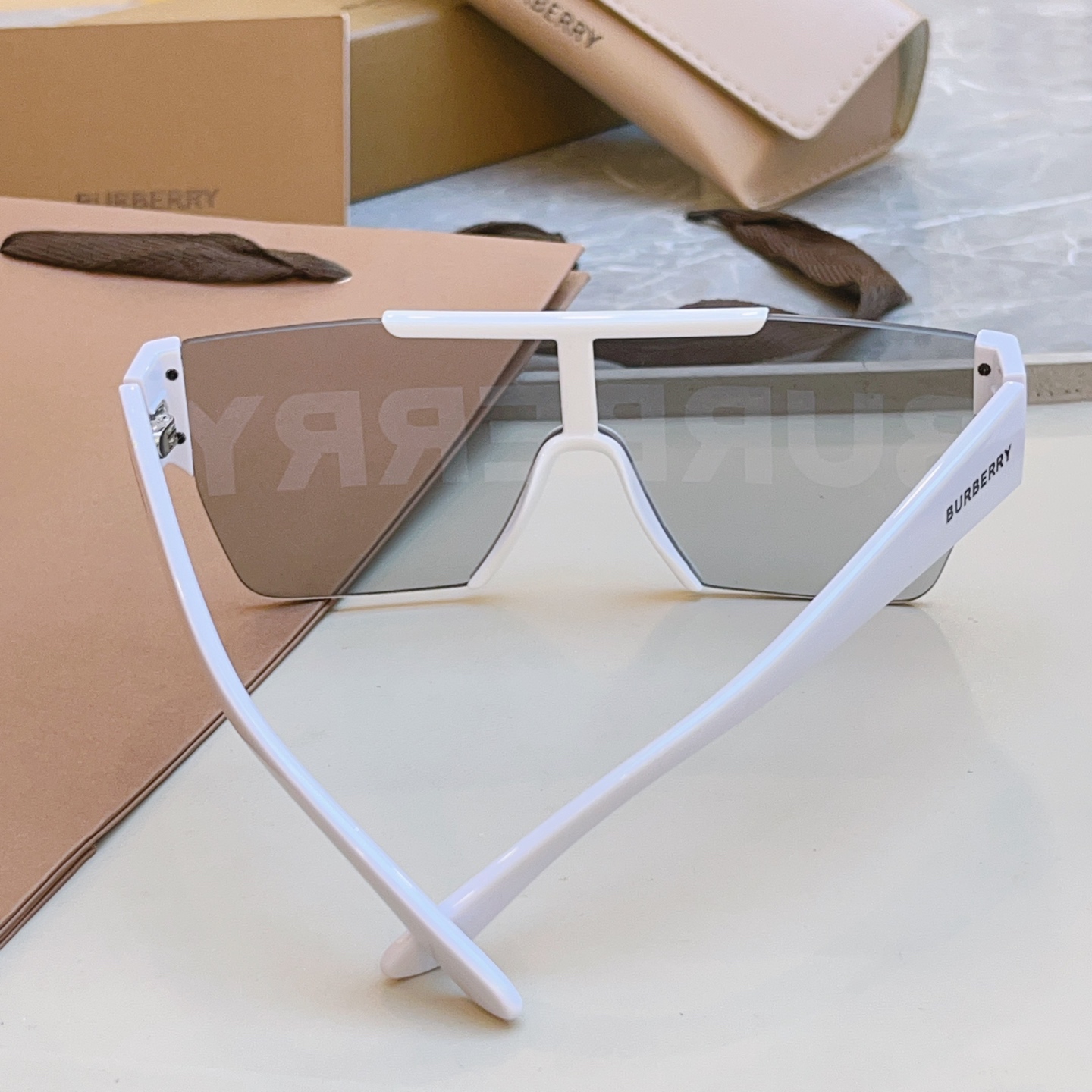 【BURBER*】巴宝*莉 BE4291 男女款连体片太阳眼镜🕶国际大牌范✨✨意大利进口材料制造‼官网同