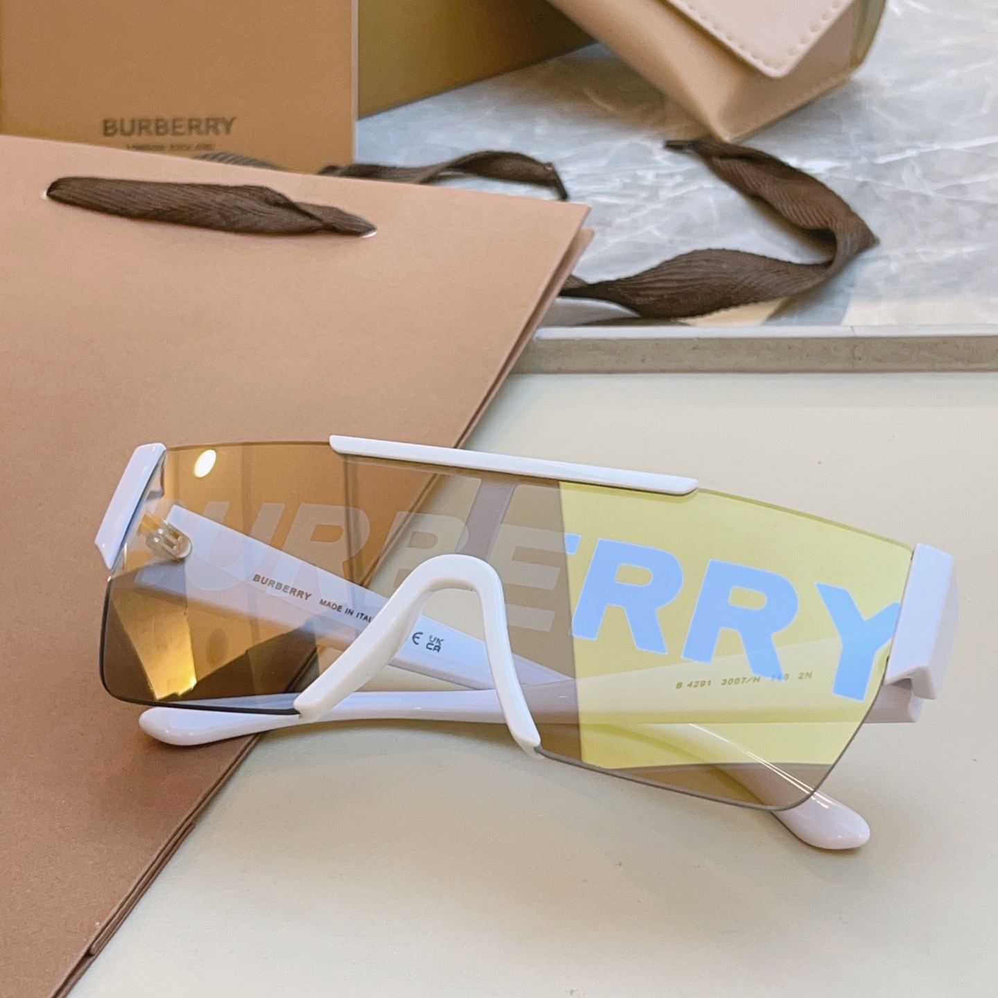 【BURBER*】巴宝*莉 BE4291 男女款连体片太阳眼镜🕶国际大牌范✨✨意大利进口材料制造‼官网同