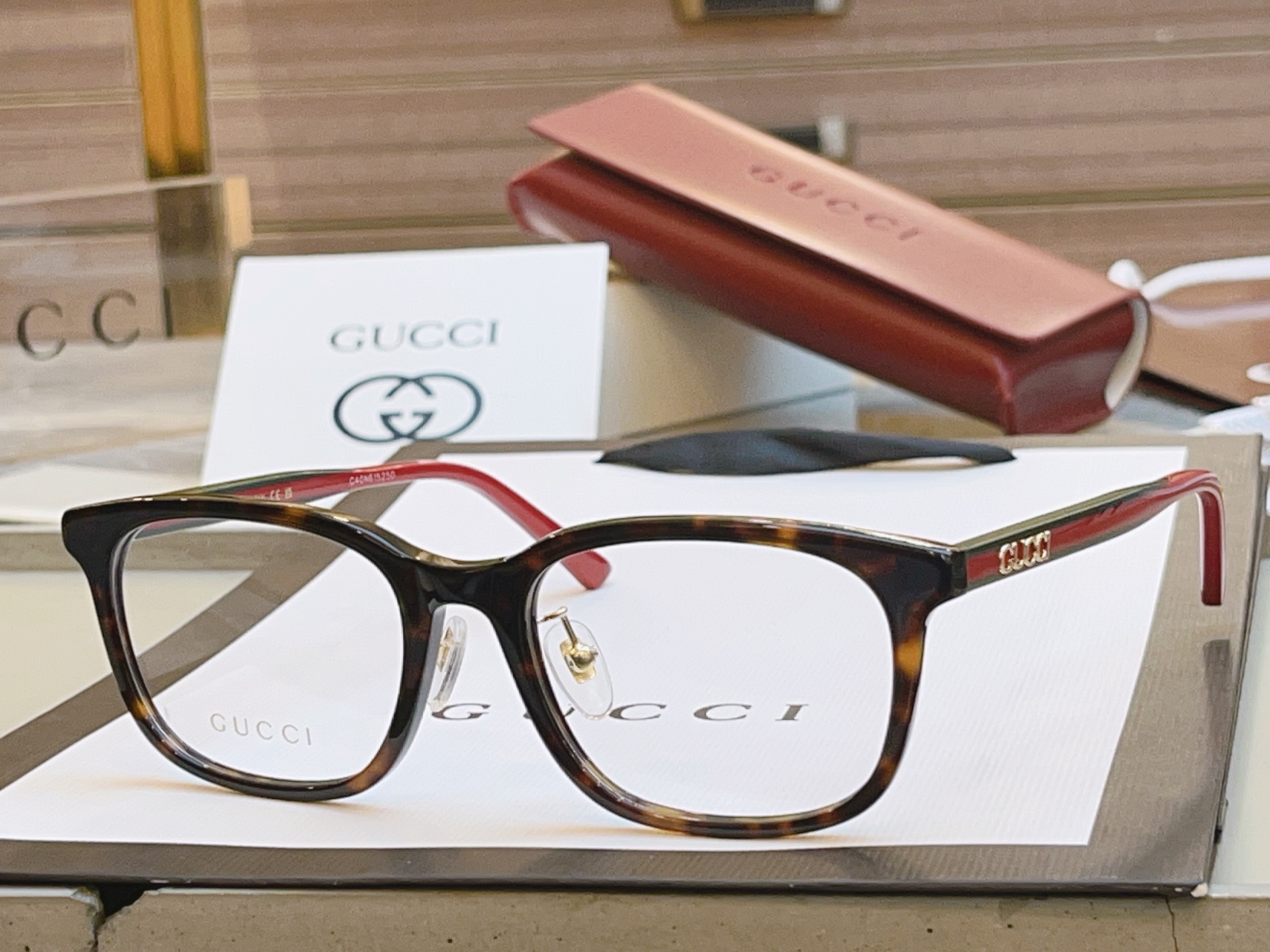 ，【GUCC*】古*驰新款眼镜架，MODEL：GG1873OK，SIZE：53口19-145 M