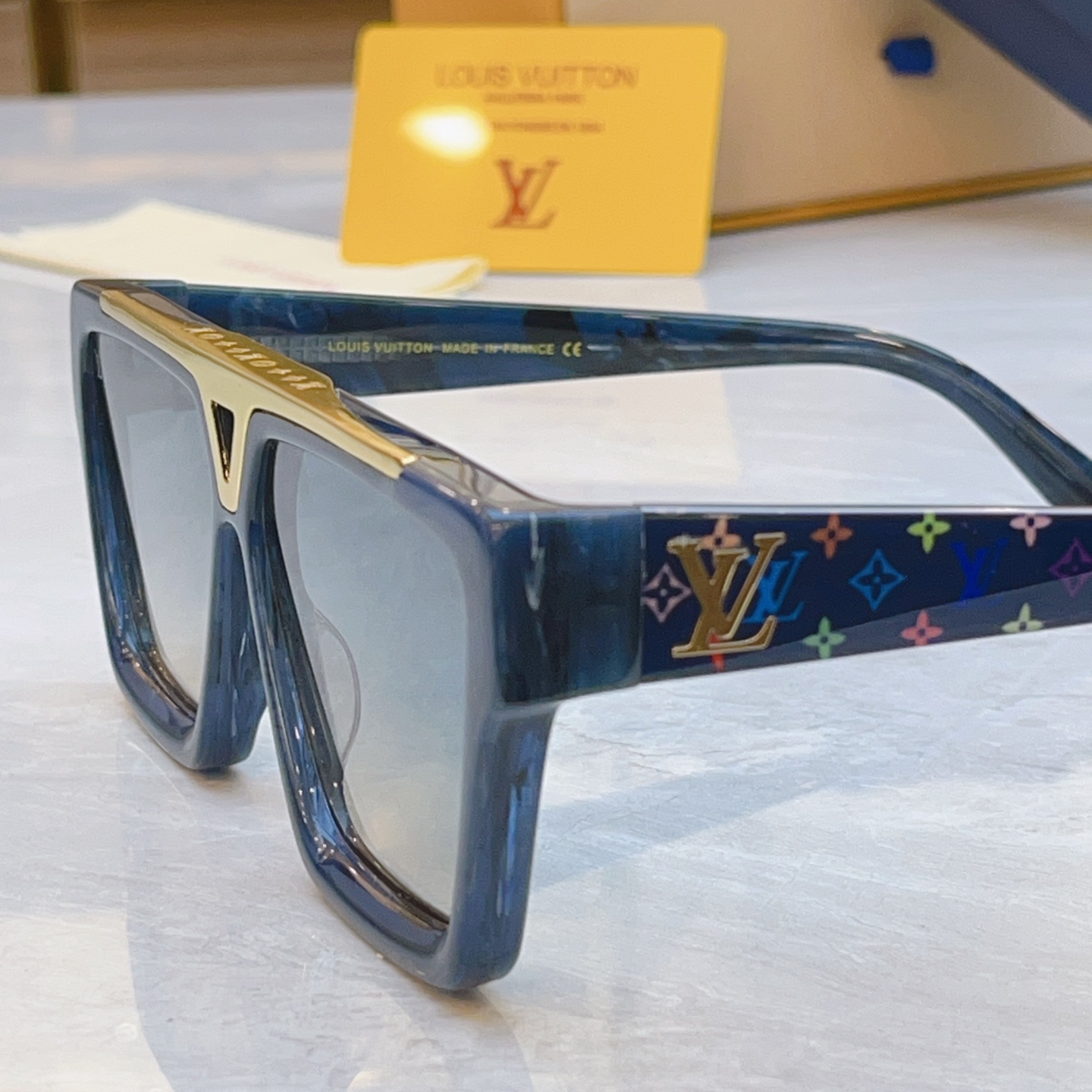 ，【LOUIS VUITTO*】路易*威登新款太阳镜，MODEL：Z1502E，SIZE：61口13-1