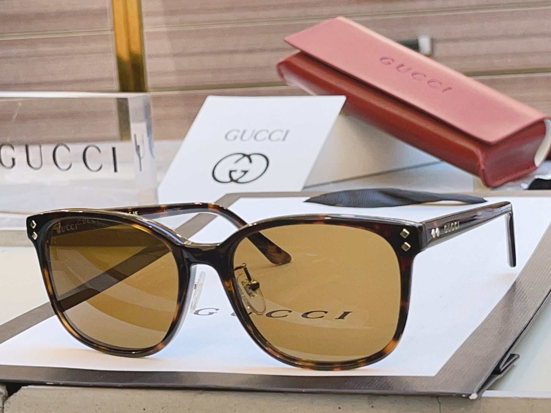 ，【GUCC*】古*驰新款眼镜架，MODEL：GG1896SK，SIZE：57口18-145