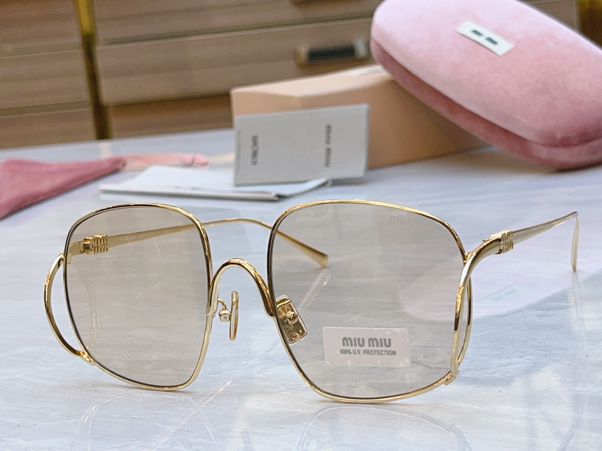 ，【MIU MI*】缪缪新款太阳镜，MODELSMU A57，SIZE：57口20-140