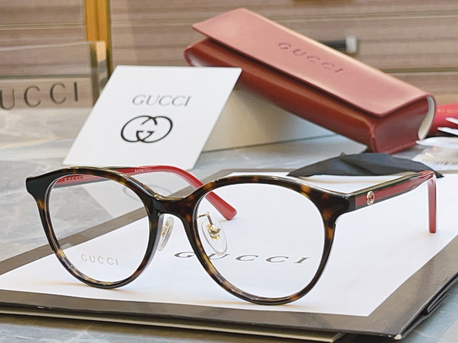 ，【GUCC*】古*驰新款眼镜架，MODEL：GG1867OK，SIZE：51口19-145 S