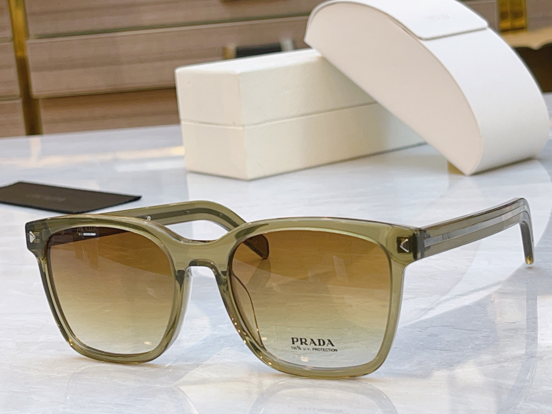 ，【PRAD*】普拉*达新款太阳镜🕶️，MODEL：VPR B11v，SIZE：54口21-150