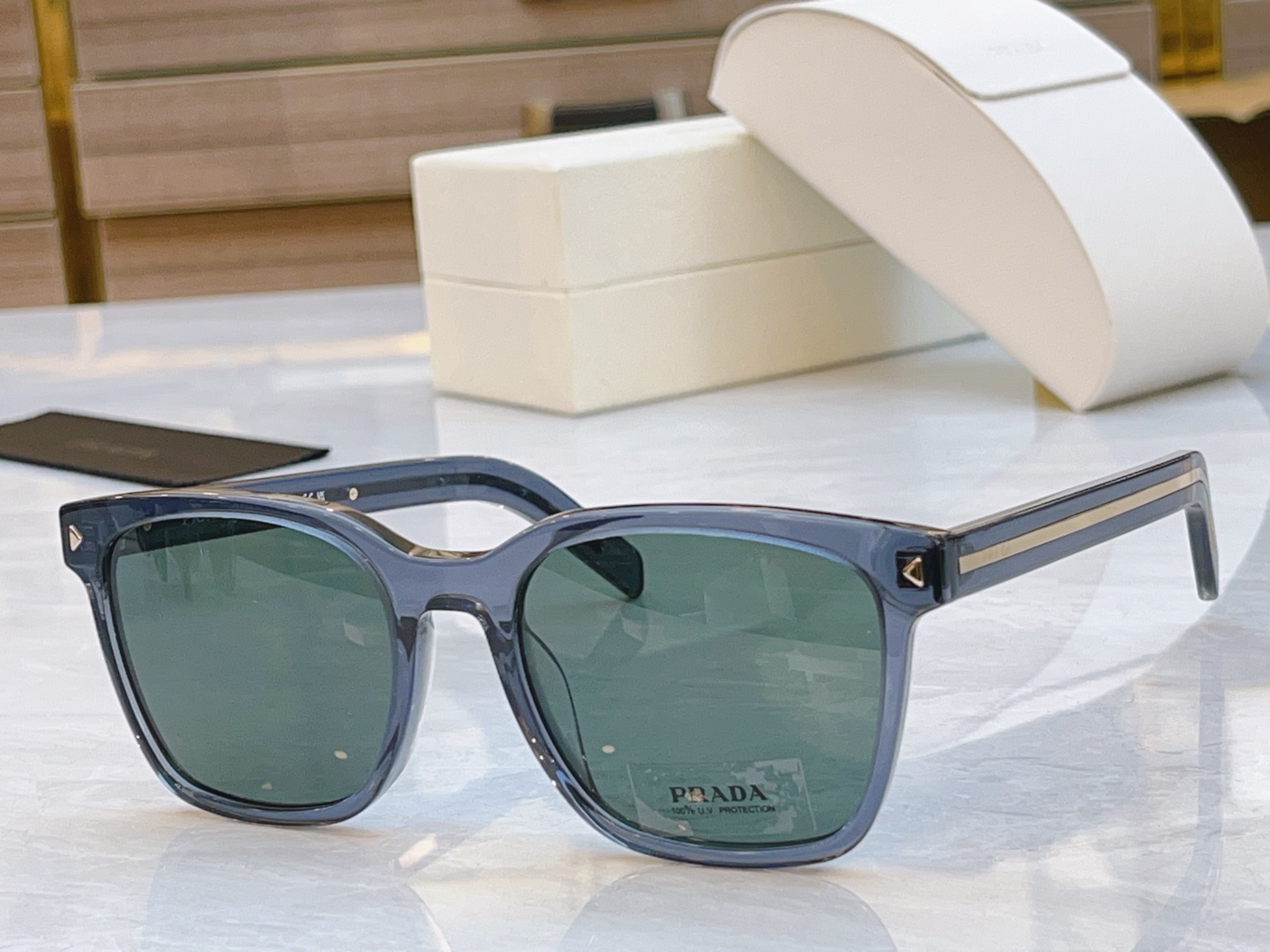 ，【PRAD*】普拉*达新款太阳镜🕶️，MODEL：VPR B11v，SIZE：54口21-150