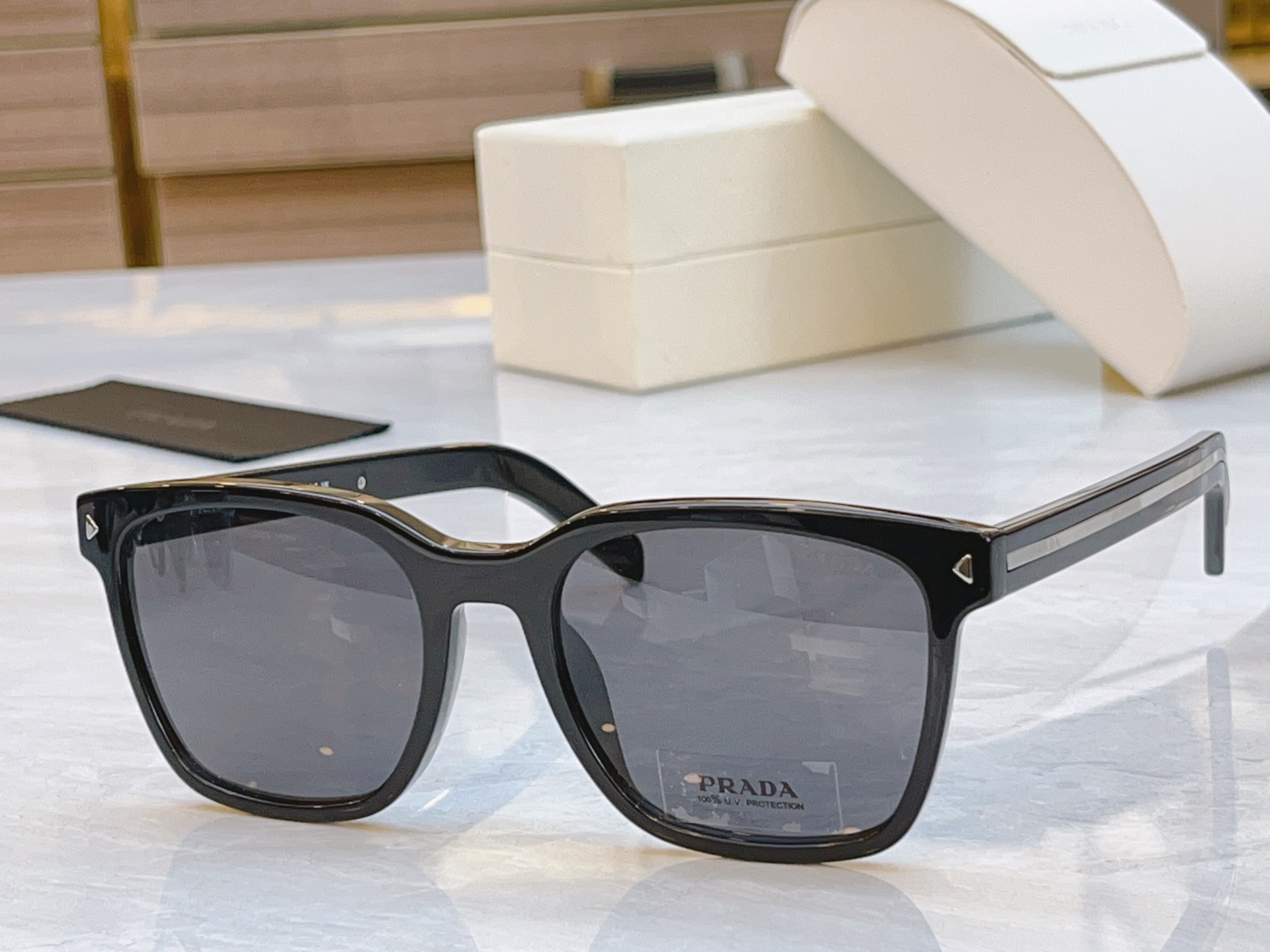 ，【PRAD*】普拉*达新款太阳镜🕶️，MODEL：VPR B11v，SIZE：54口21-150