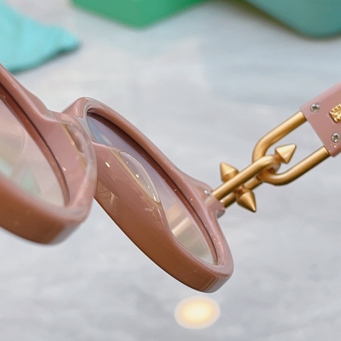 ，【Tiffany & Co.】蒂芙*尼新款太阳镜，Mod：TF5031，Size：46口22-138