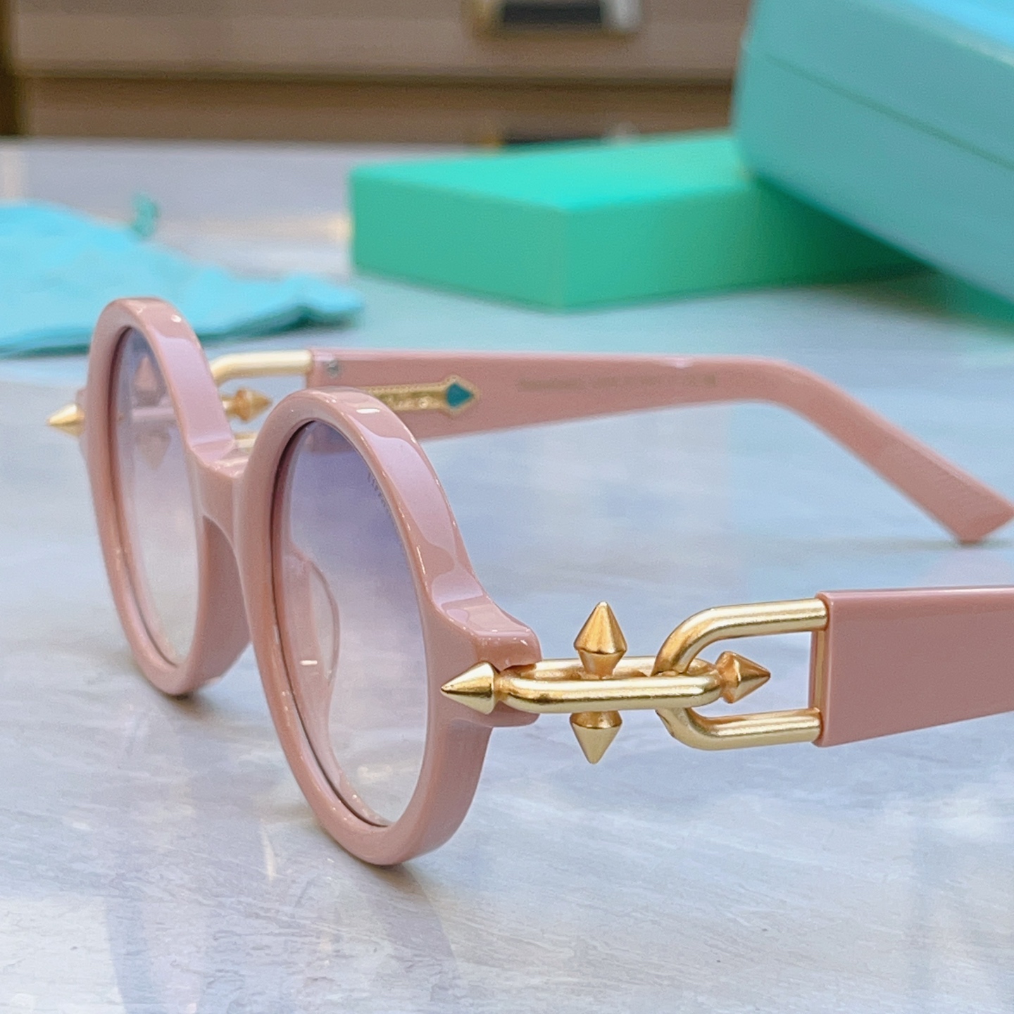 ，【Tiffany & Co.】蒂芙*尼新款太阳镜，Mod：TF5031，Size：46口22-138