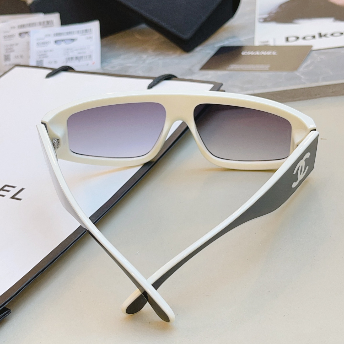 ，高质量版本，【CHANE*】香奈*儿新款太阳镜🕶️，MODEL：CH6057，SIZE：140