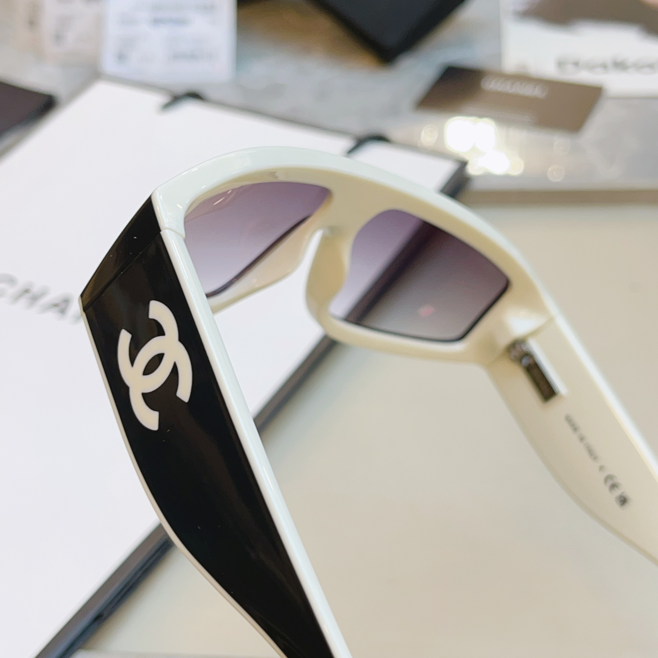 ，高质量版本，【CHANE*】香奈*儿新款太阳镜🕶️，MODEL：CH6057，SIZE：140