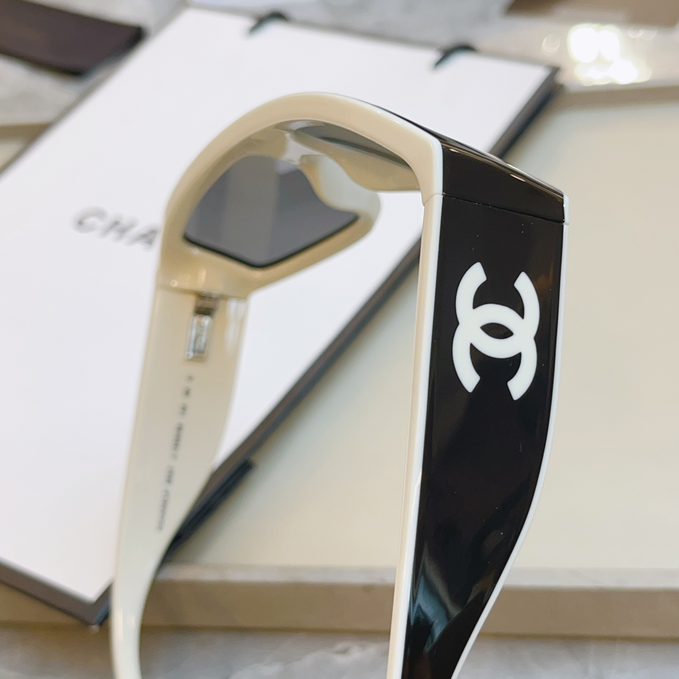 ，高质量版本，【CHANE*】香奈*儿新款太阳镜🕶️，MODEL：CH6057，SIZE：140